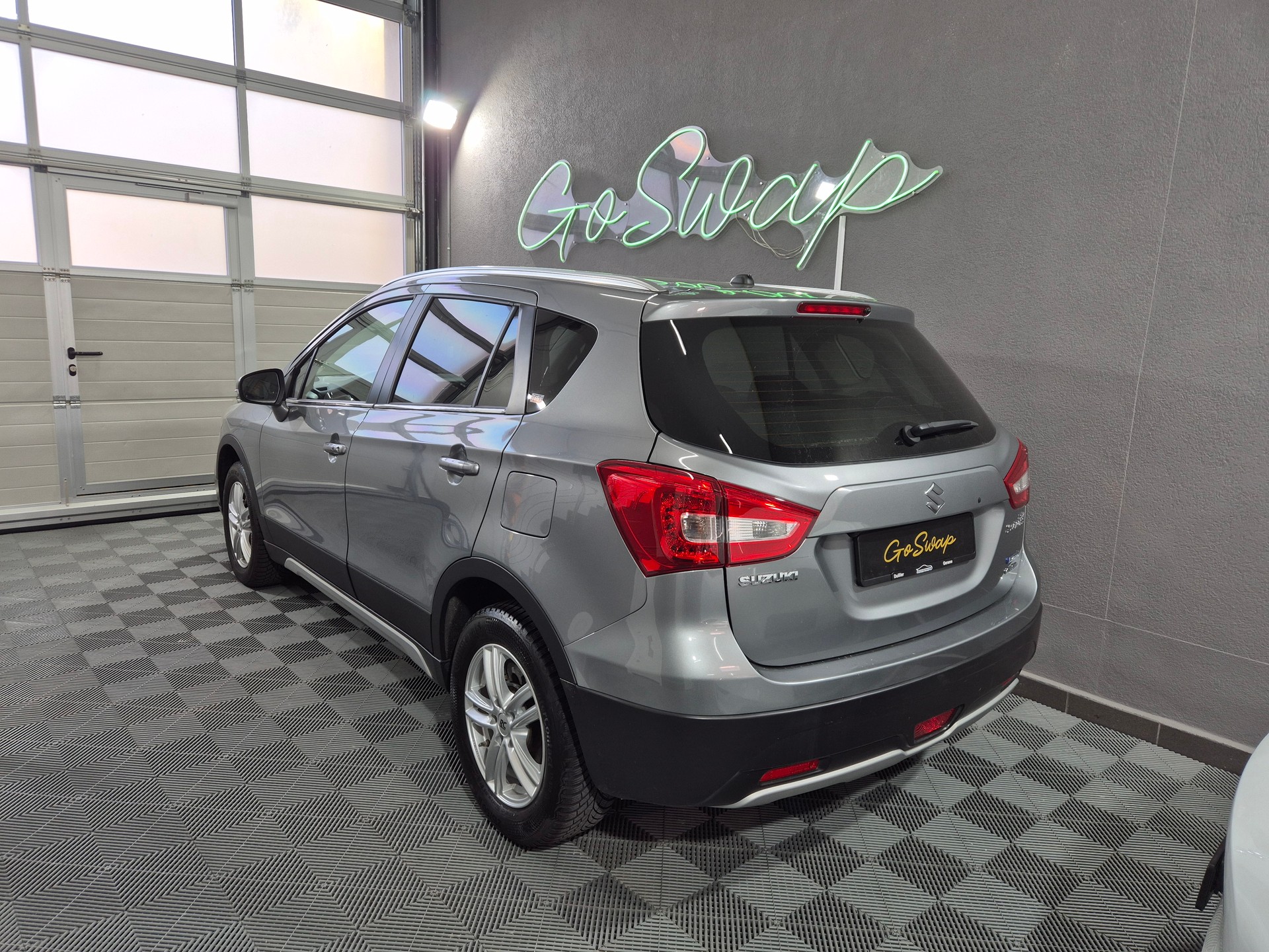 SUZUKI SX4 S-Cross 1.4 16V Compact+ Hybrid 4WD Automatic-image-2