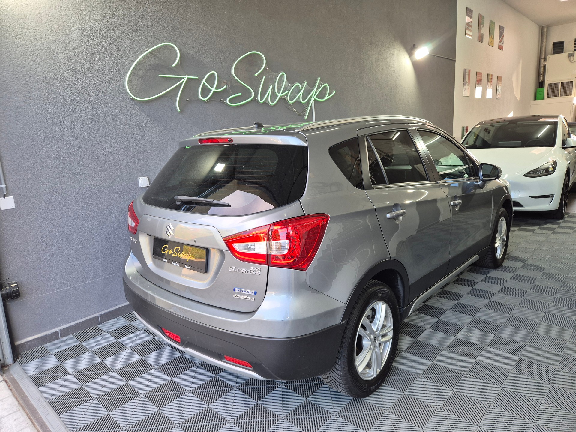 SUZUKI SX4 S-Cross 1.4 16V Compact+ Hybrid 4WD Automatic-image-7