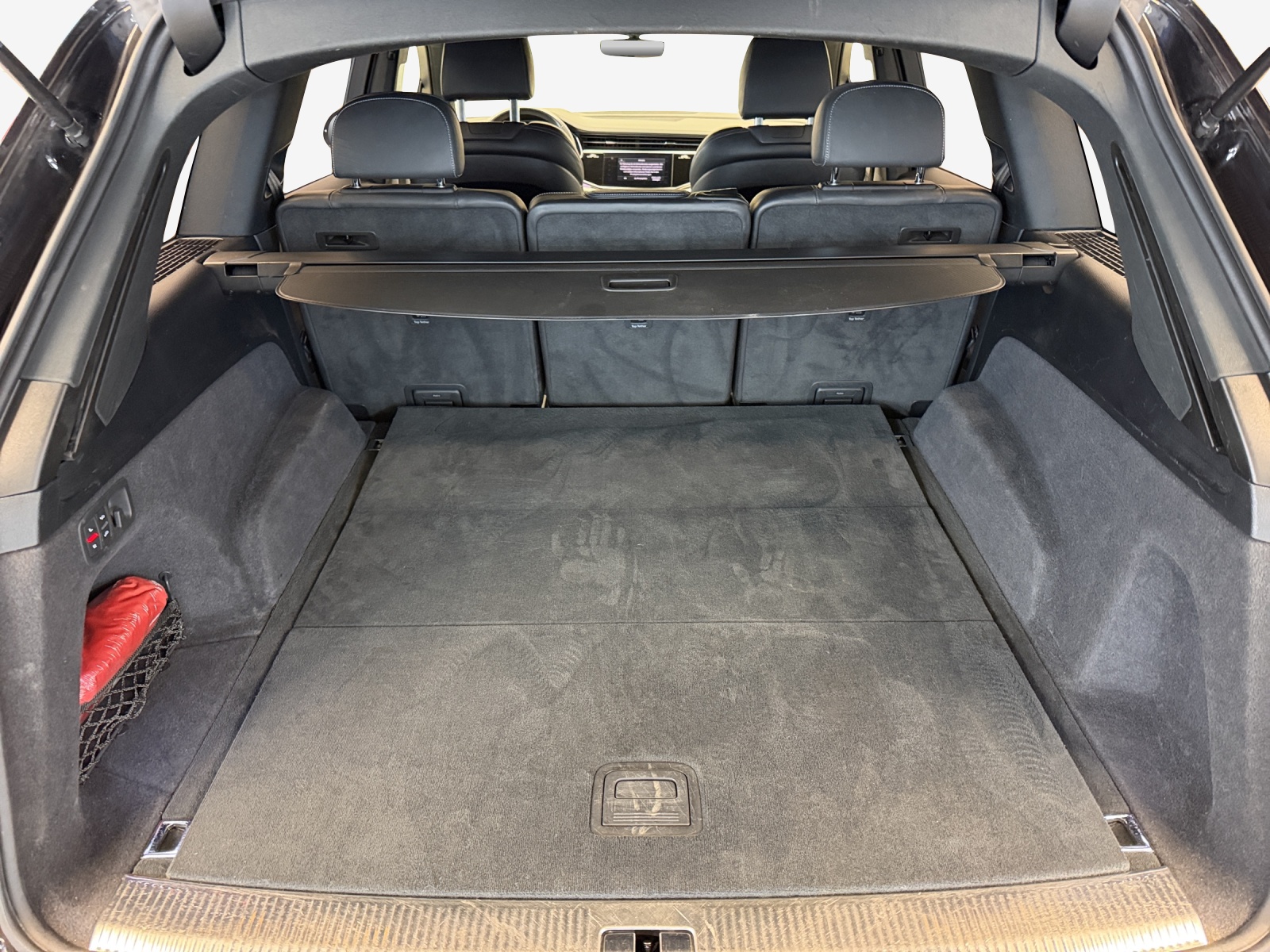 AUDI Q7 55 TFSI S Line quattro tiptronic-image-12