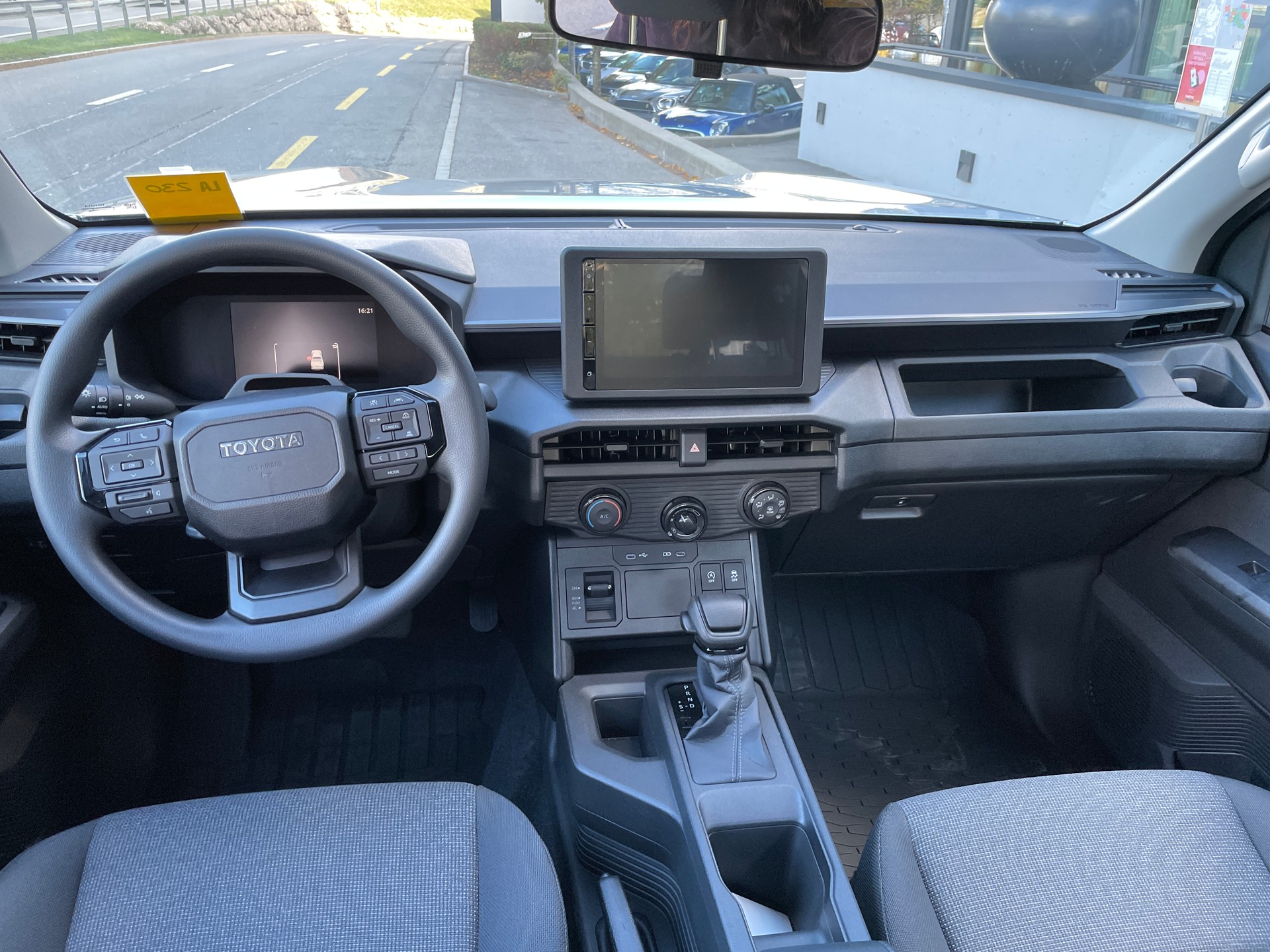 TOYOTA Hilux 2.8d MHEV Active Double Cab 4x4 mit AHK-image-20