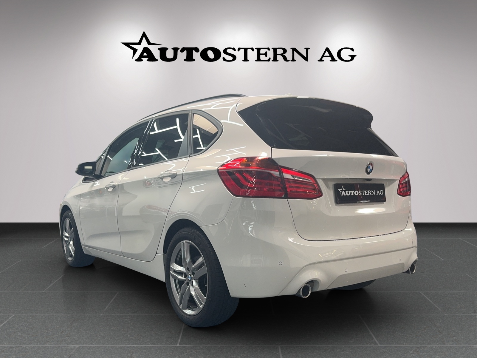 BMW 218d xDrive Active Tourer Steptronic Travel Edition-image-18
