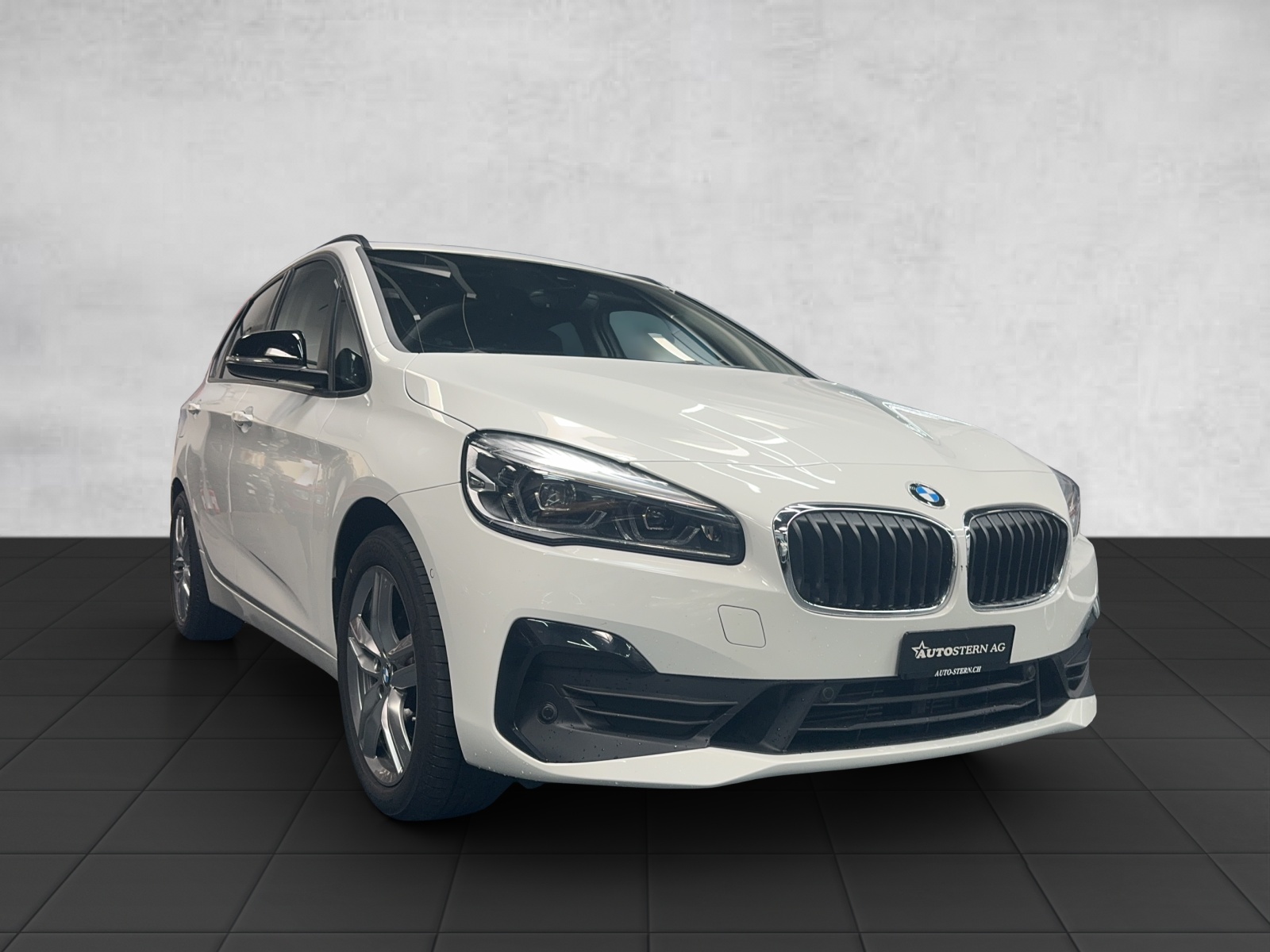 BMW 218d xDrive Active Tourer Steptronic Travel Edition-image-2