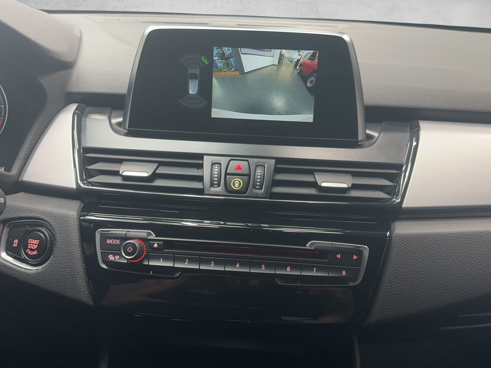 BMW 218d xDrive Active Tourer Steptronic Travel Edition-image-16