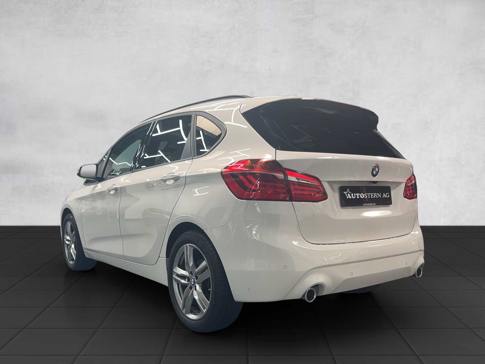 BMW 218d xDrive Active Tourer Steptronic Travel Edition-image-6