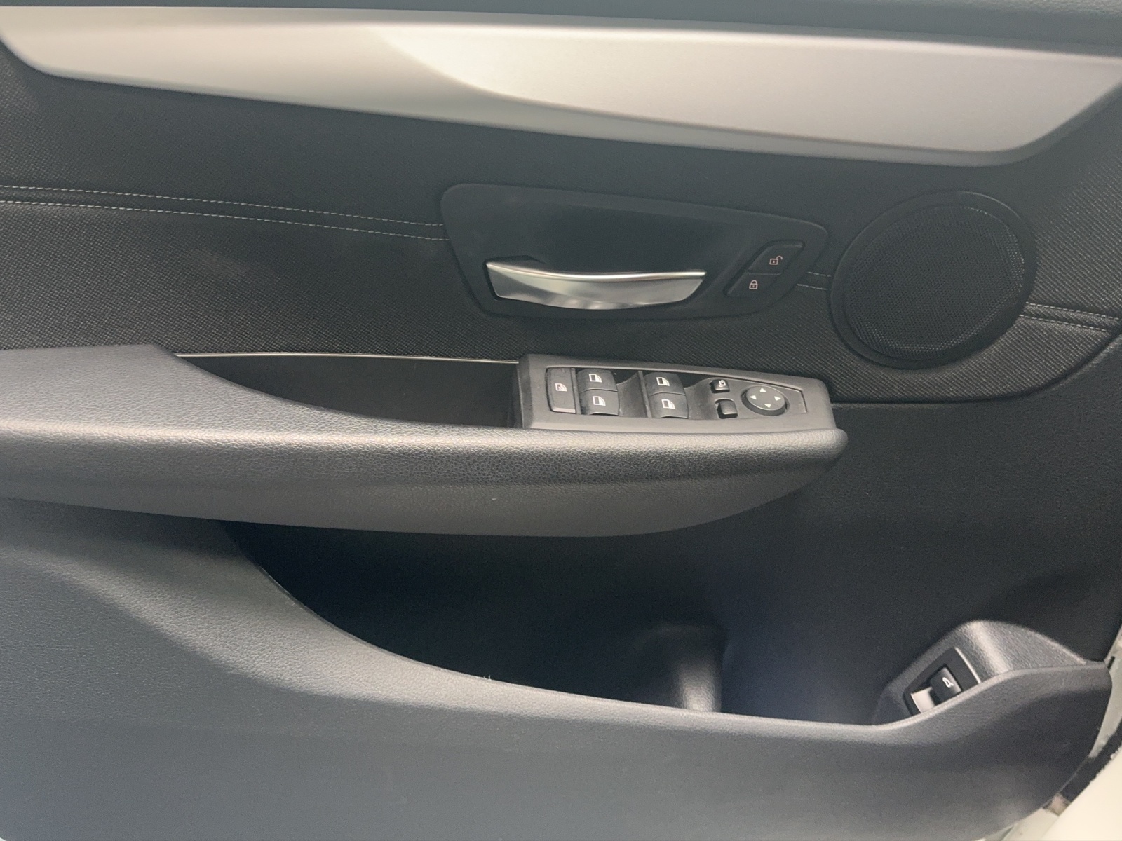 BMW 218d xDrive Active Tourer Steptronic Travel Edition-image-17