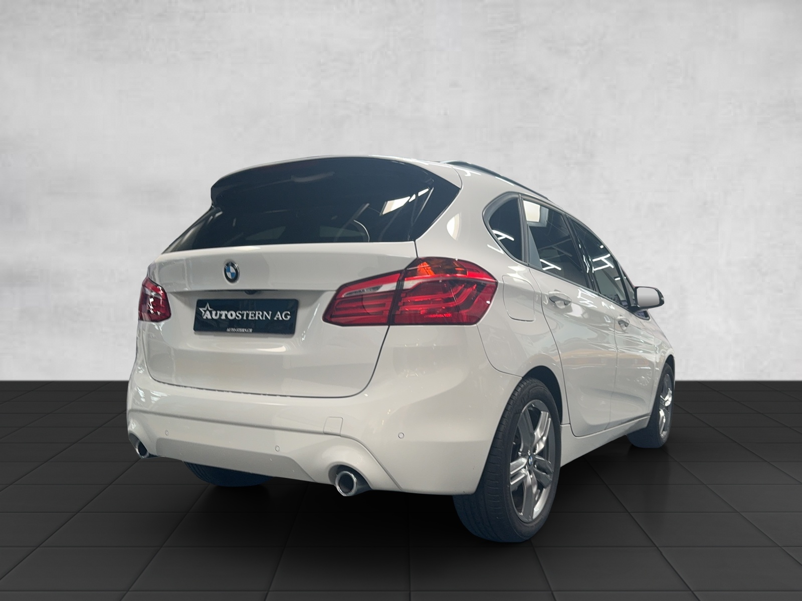 BMW 218d xDrive Active Tourer Steptronic Travel Edition-image-4
