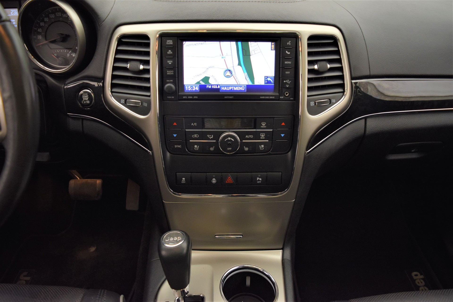 JEEP Grand Cherokee CRD Overland-image-11