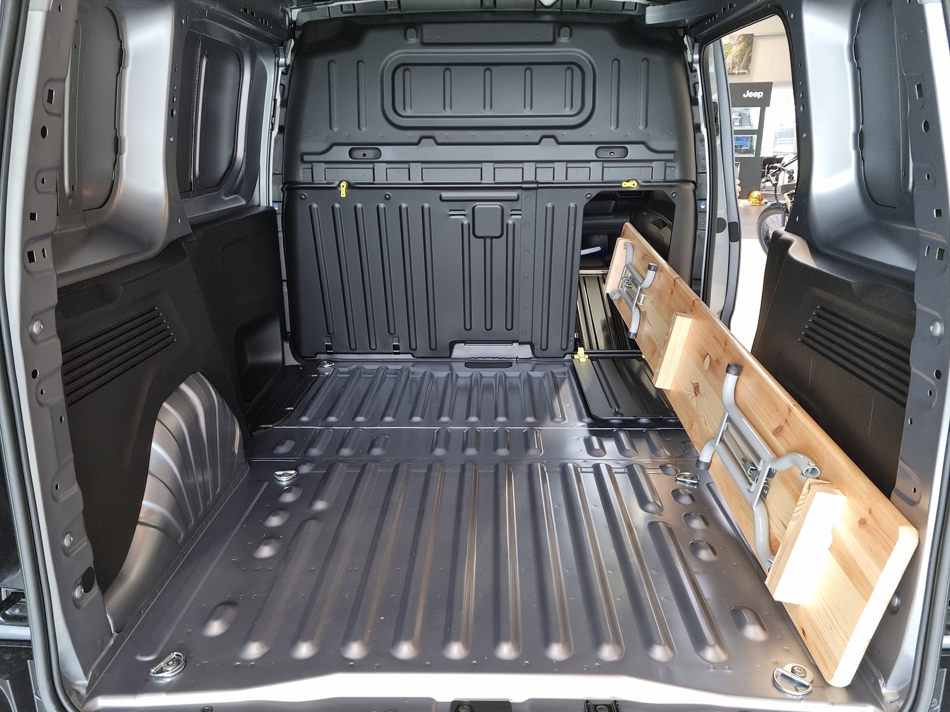 FIAT E-Doblo L1 50kWh 800kg Pro-image-14