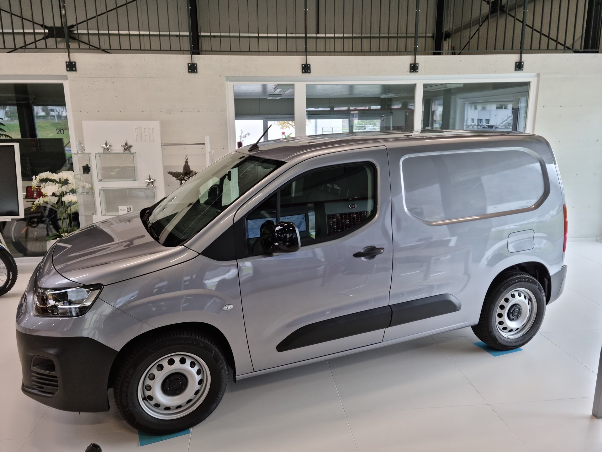 FIAT E-Doblo L1 50kWh 800kg Pro-image-2