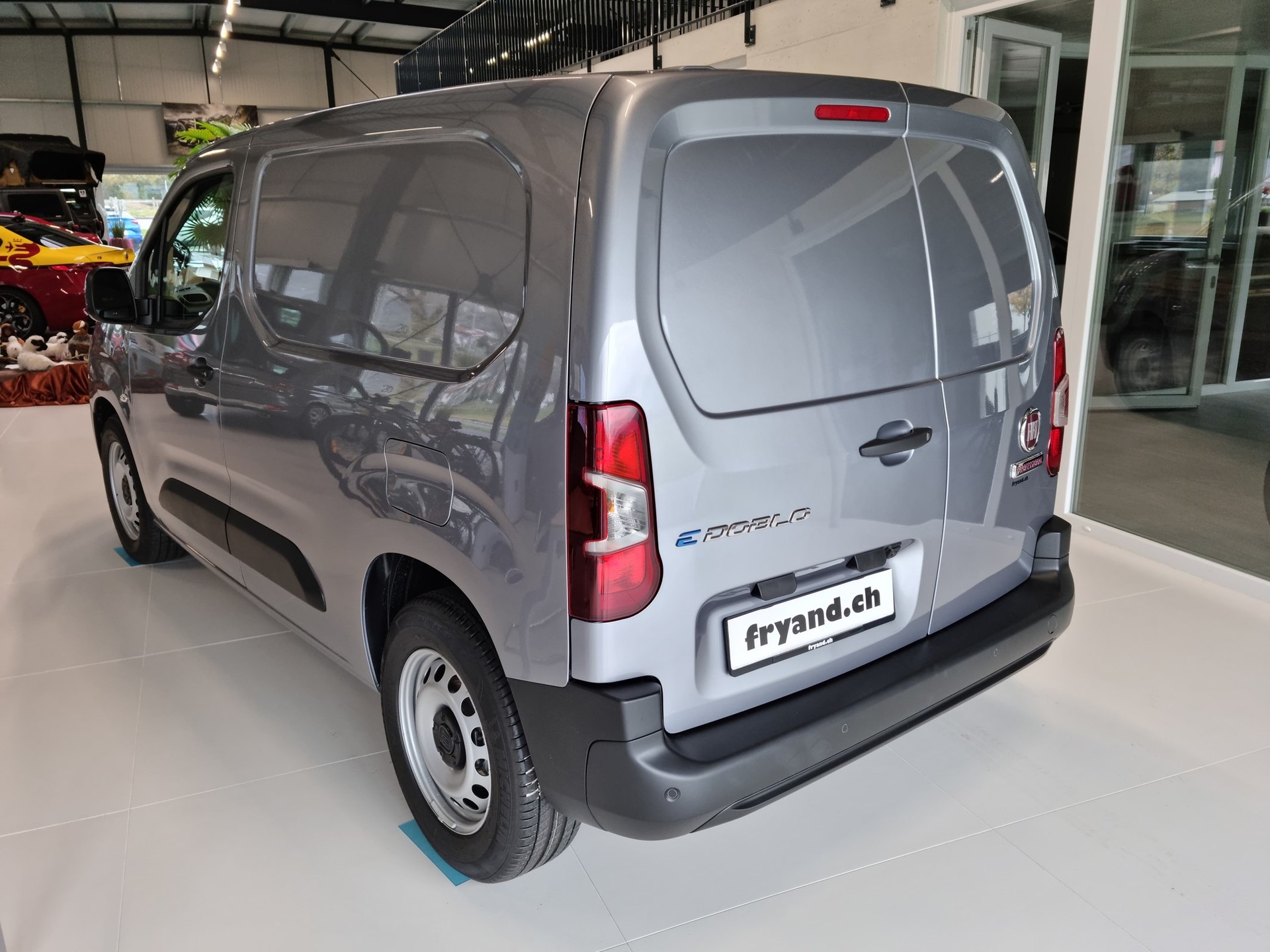 FIAT E-Doblo L1 50kWh 800kg Pro-image-3