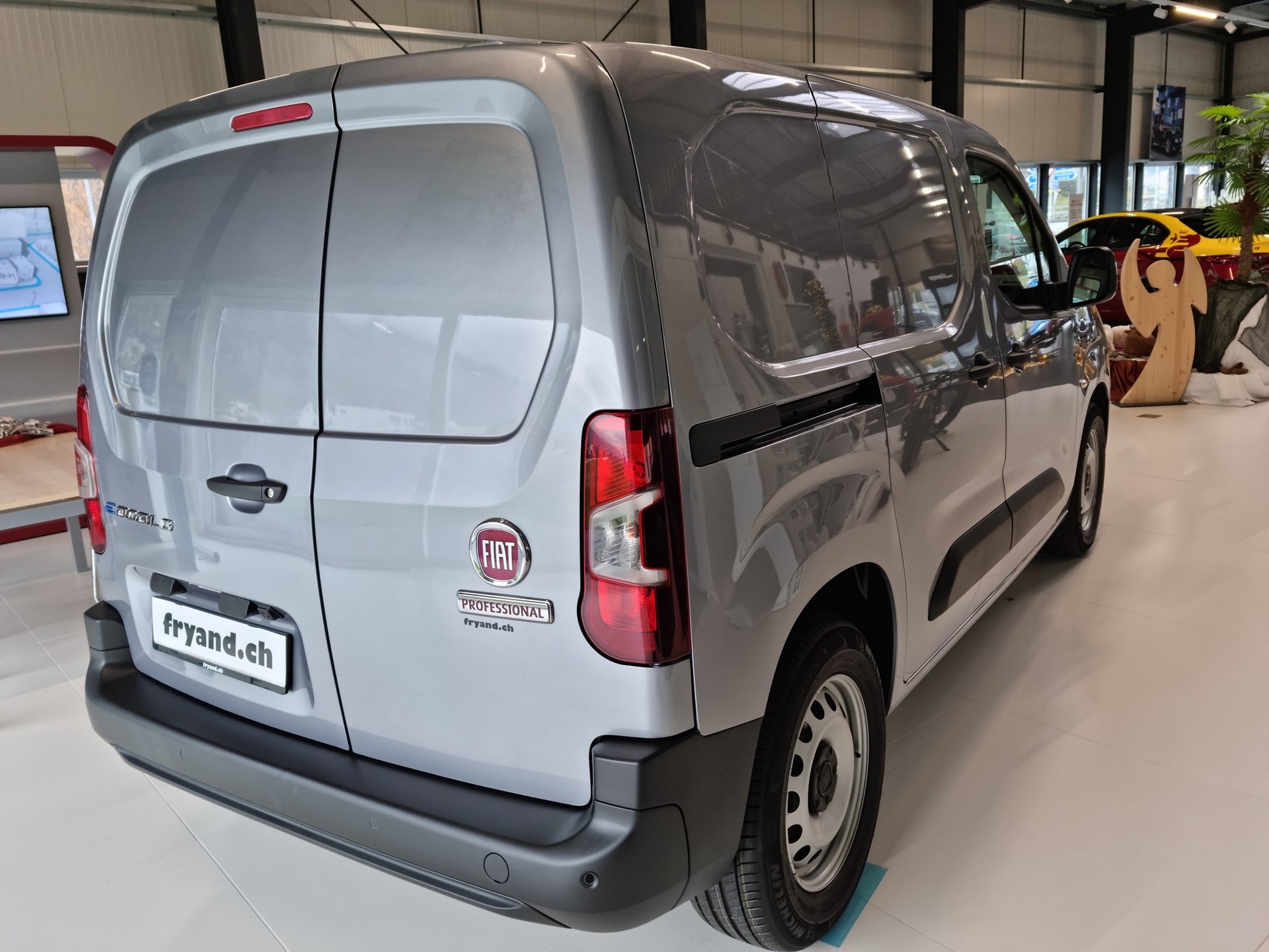 FIAT E-Doblo L1 50kWh 800kg Pro-image-5