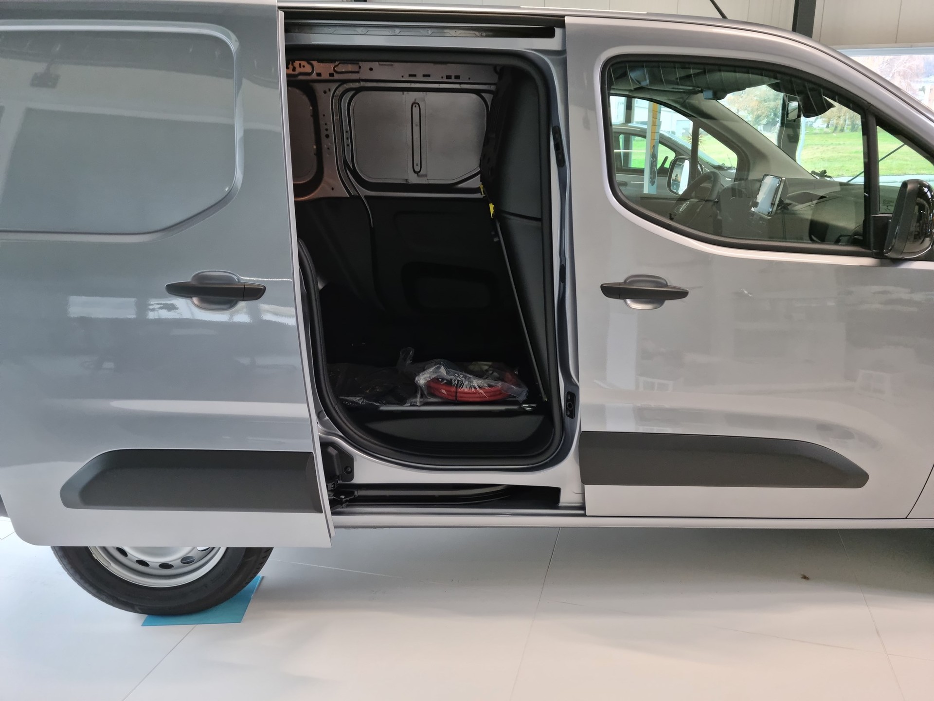 FIAT E-Doblo L1 50kWh 800kg Pro-image-7