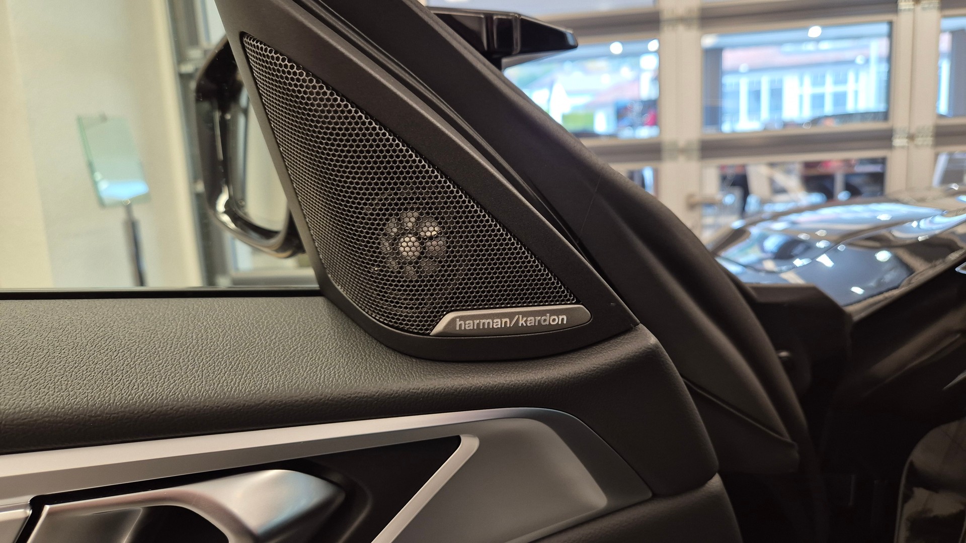 BMW i4 M50 M Sport Pro-image-15
