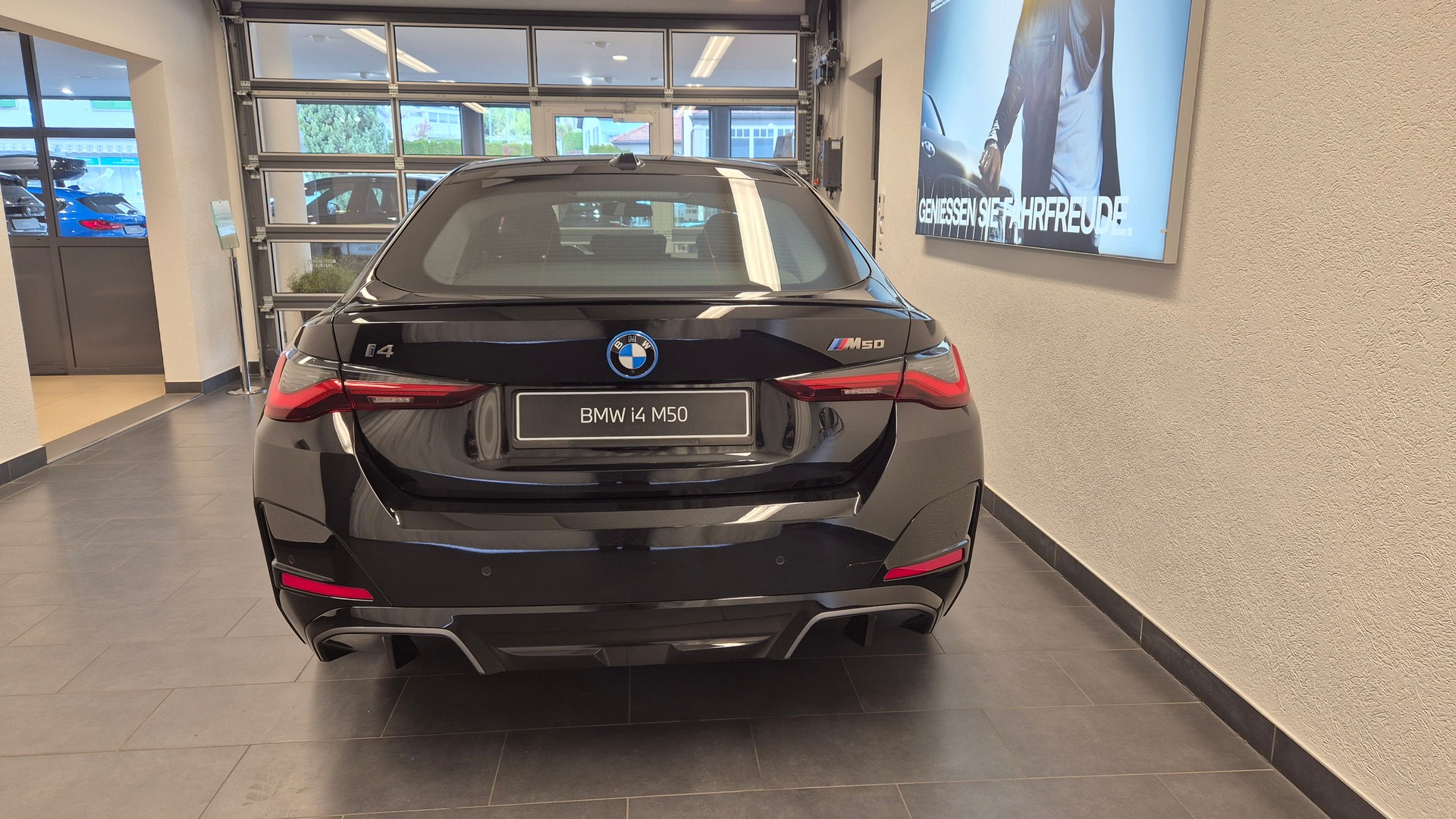 BMW i4 M50 M Sport Pro-image-5