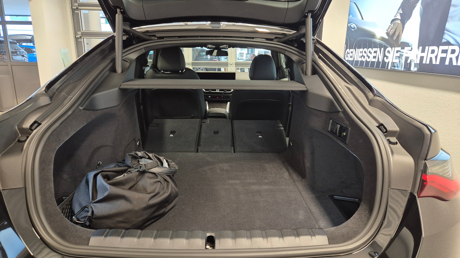 BMW i4 M50 M Sport Pro-image-7