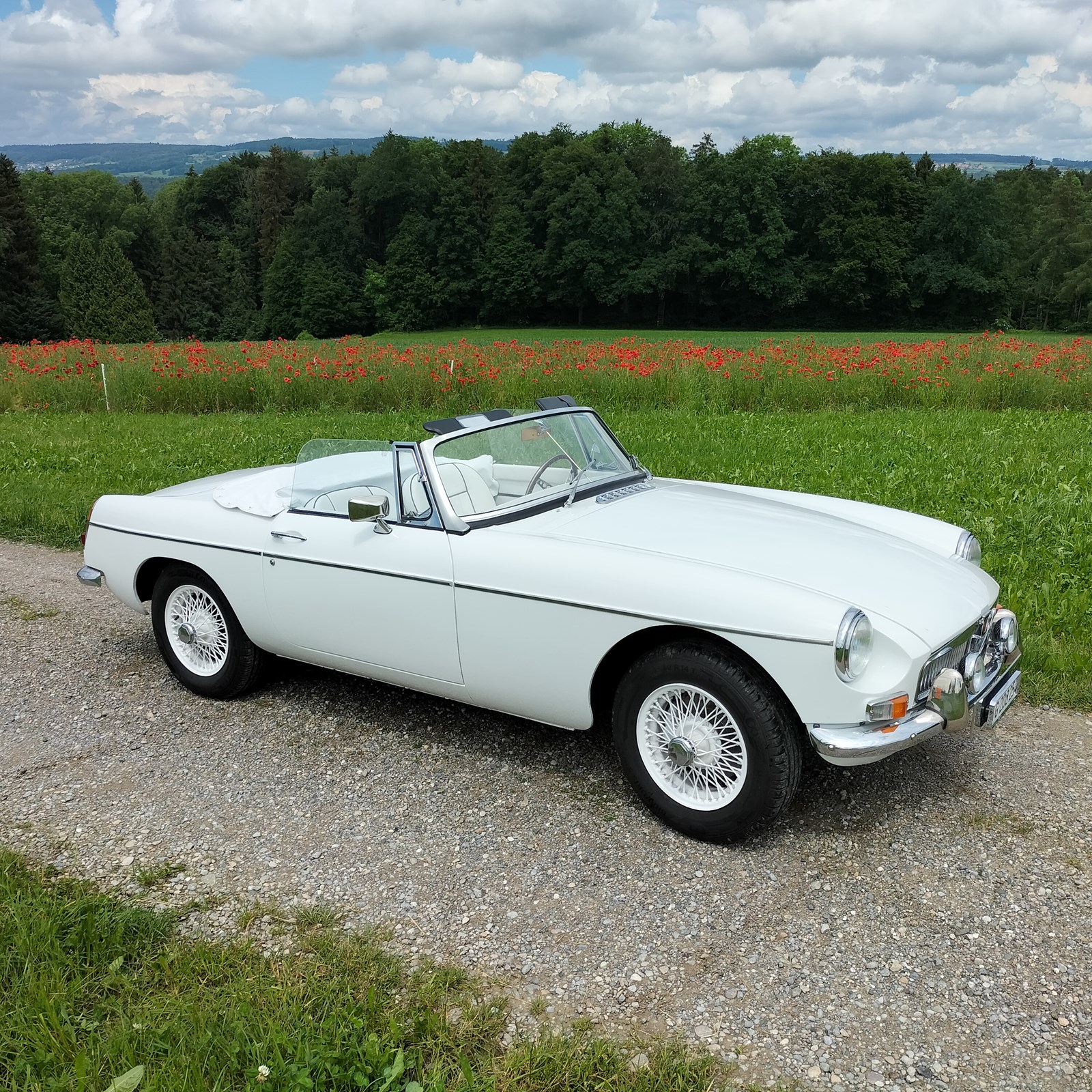 MG MGB Roadster-image-3