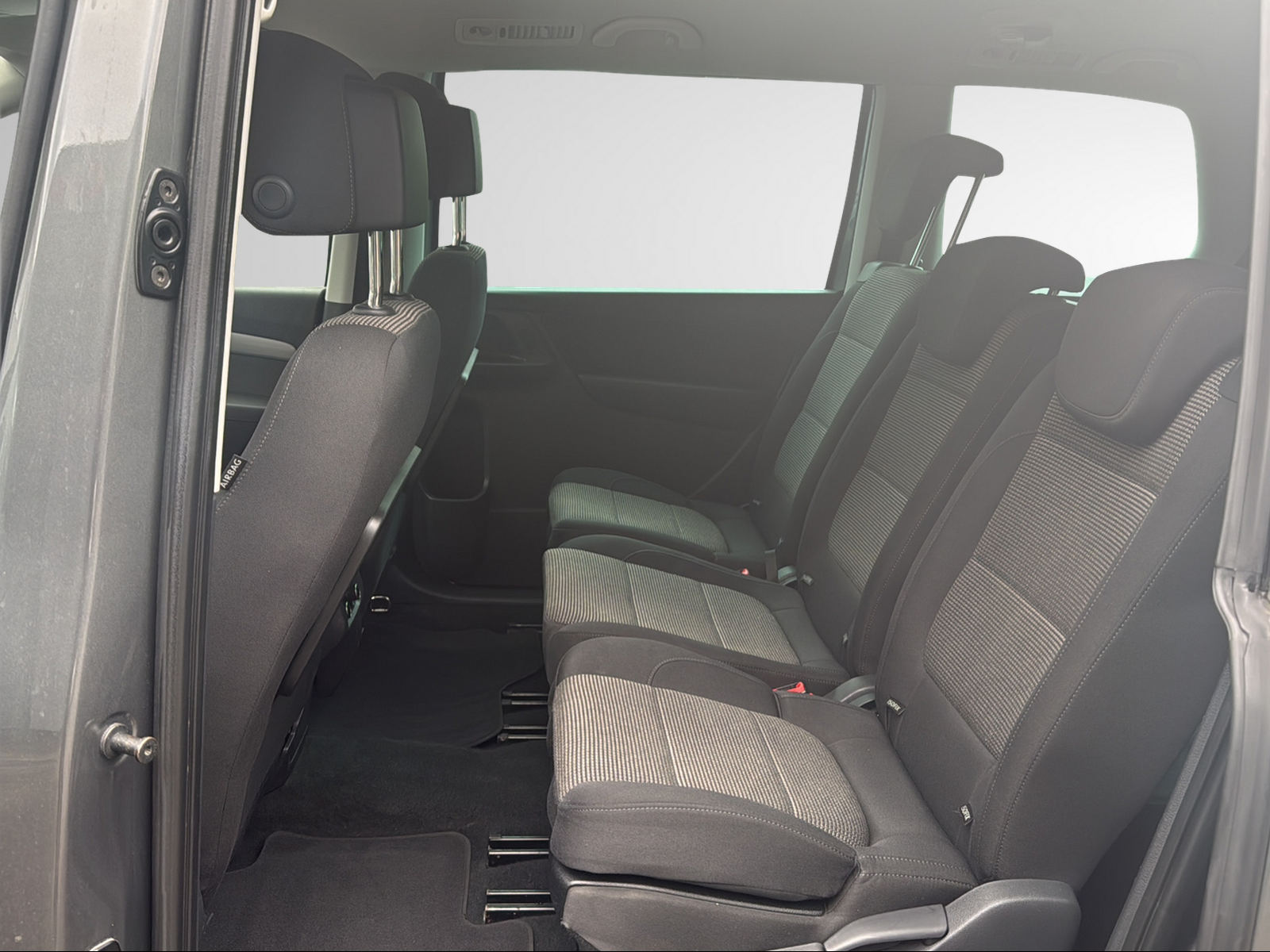 SEAT Alhambra 2.0 TDI Reference DSG-image-13