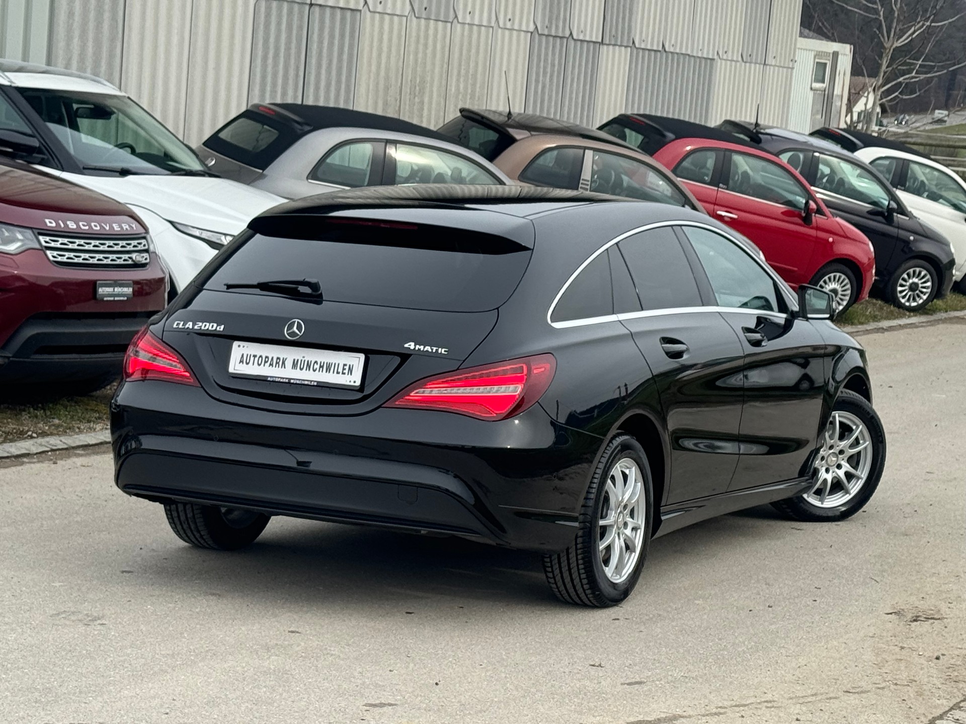 MERCEDES-BENZ CLA Shooting Br 200 d Swiss Star AMG Line 4M-image-2