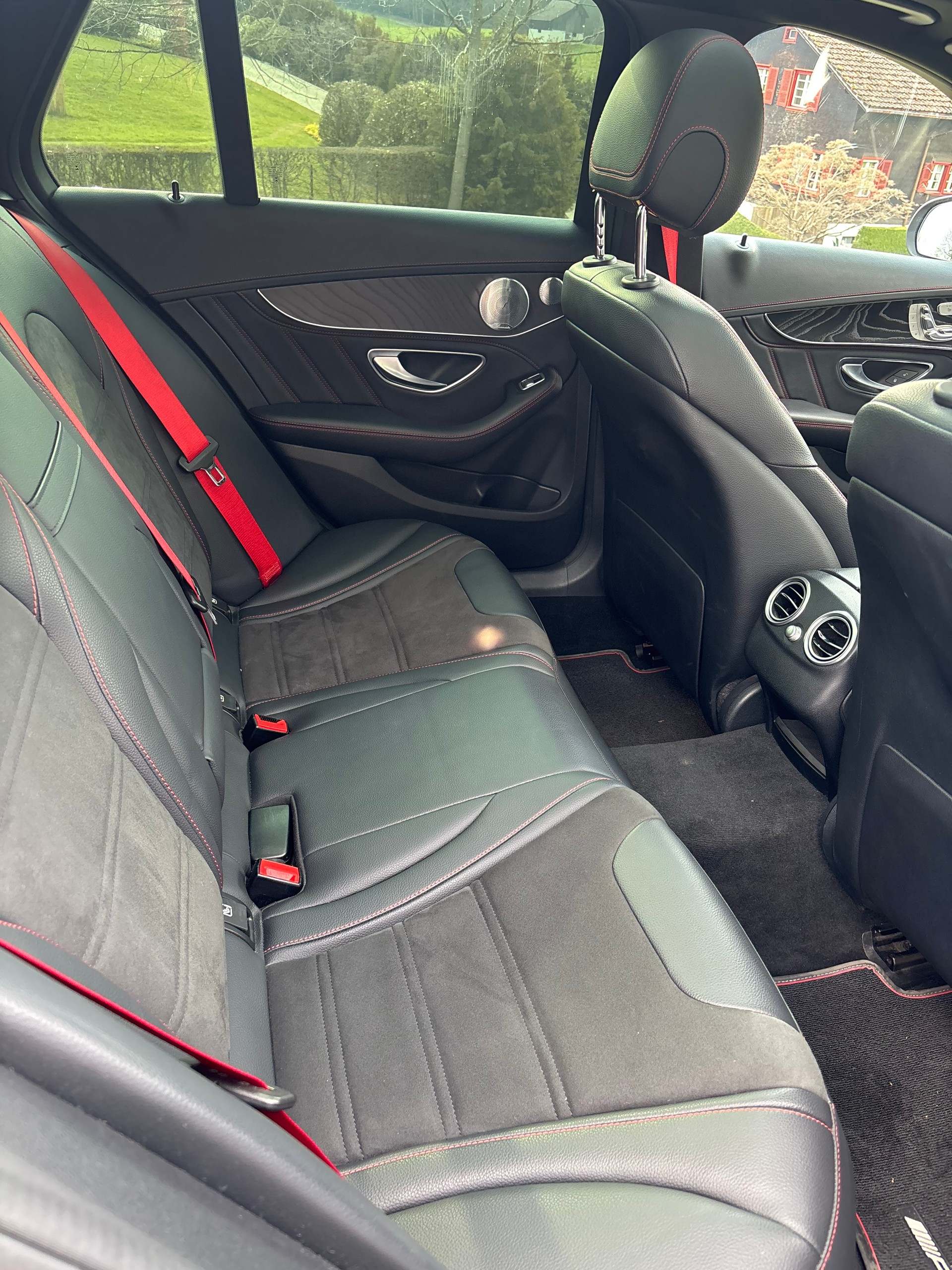 MERCEDES-BENZ C 43 AMG 4Matic 9G-Tronic-image-8