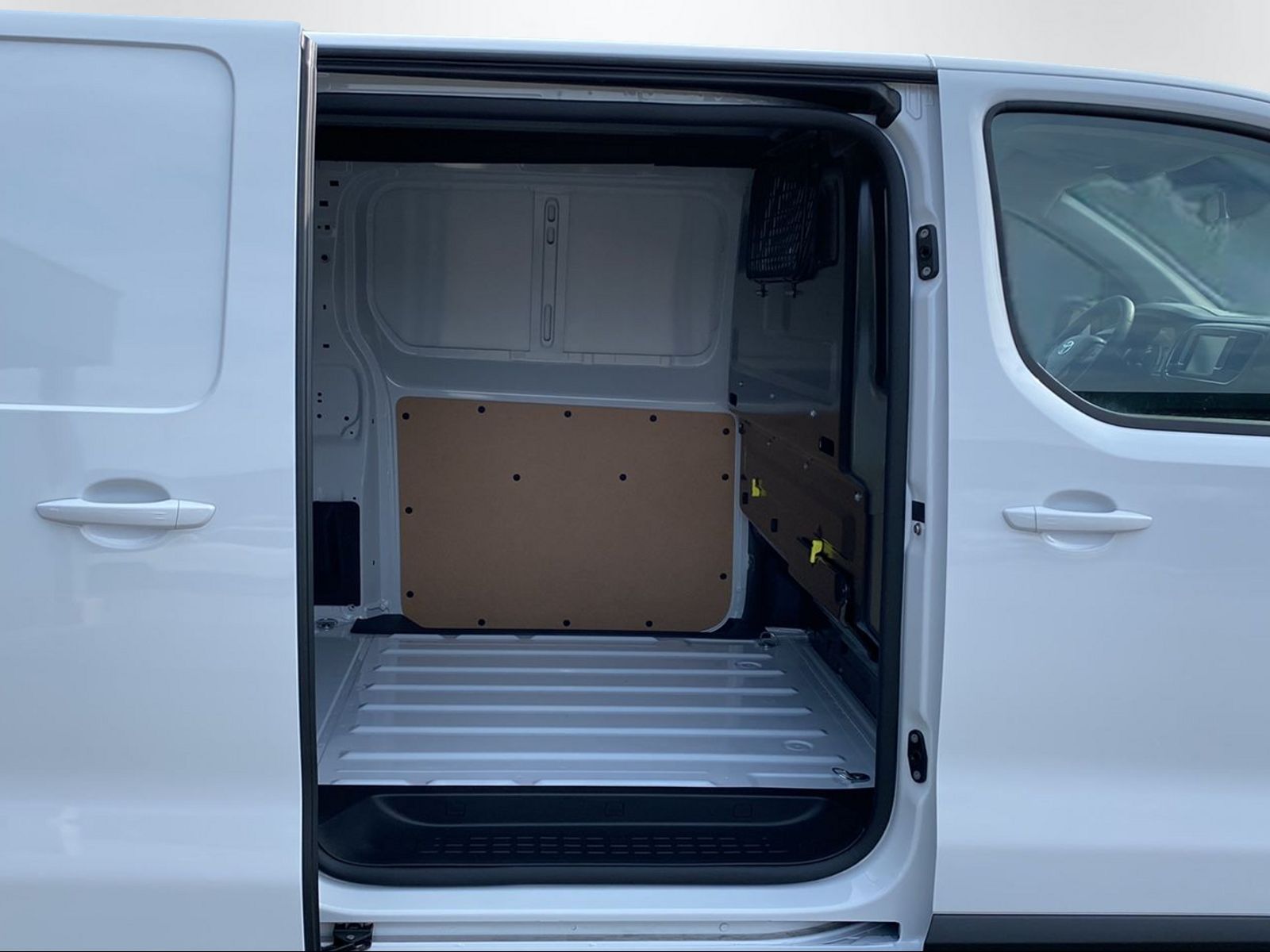 TOYOTA PROACE Van L2 2.0 D Comfort-image-10