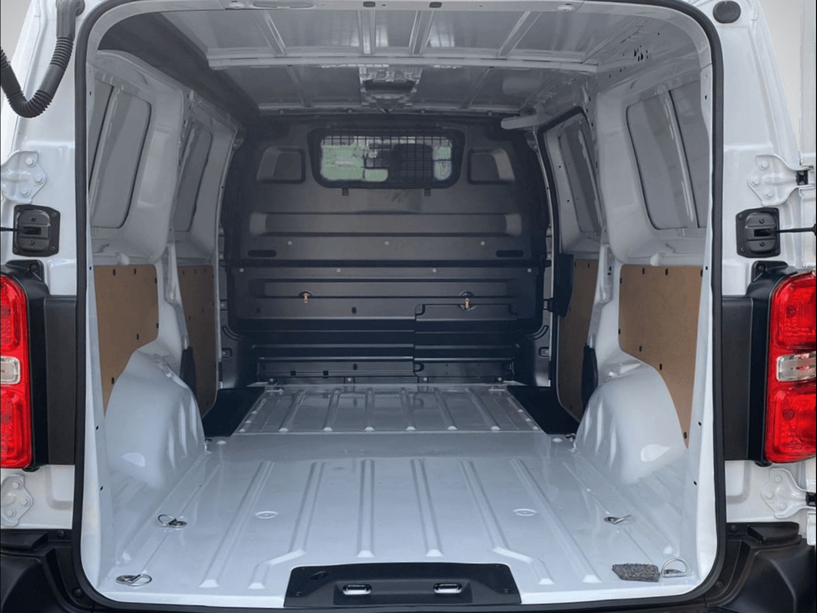 TOYOTA PROACE Van L2 2.0 D Comfort-image-5