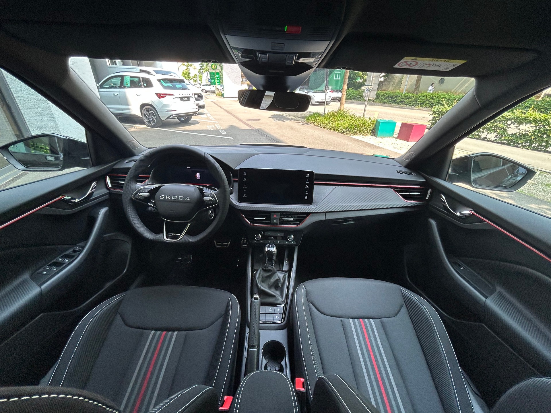 SKODA Kamiq 1.0 TSI Monte Carlo DSG-image-8