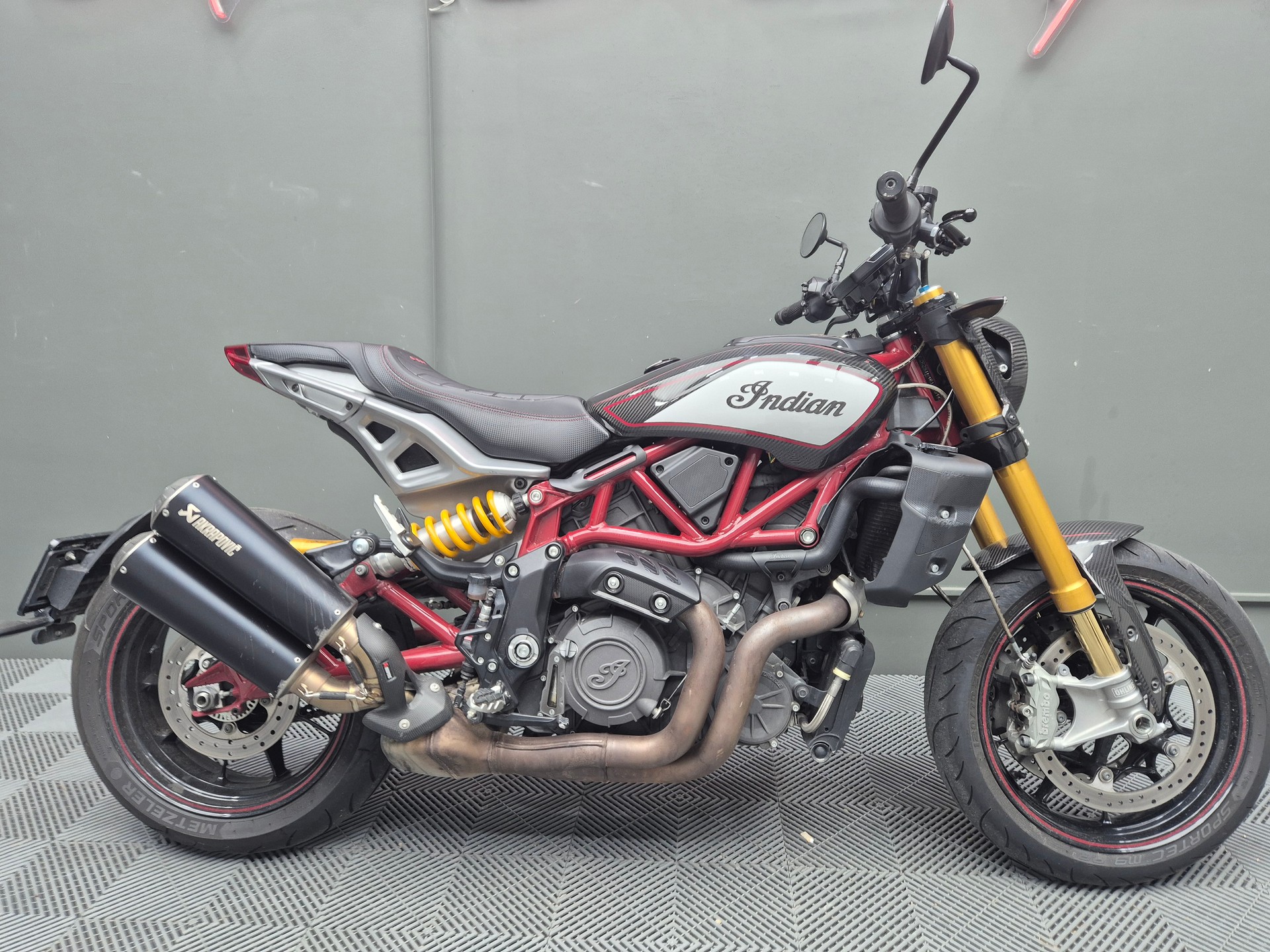 INDIAN FTR 1200 Z R Carbon - Limited Edition-image-1