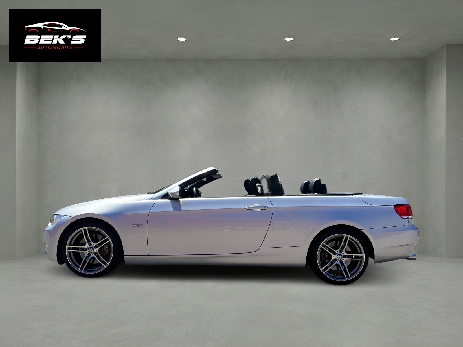 BMW 330i Cabriolet Steptronic-image-1