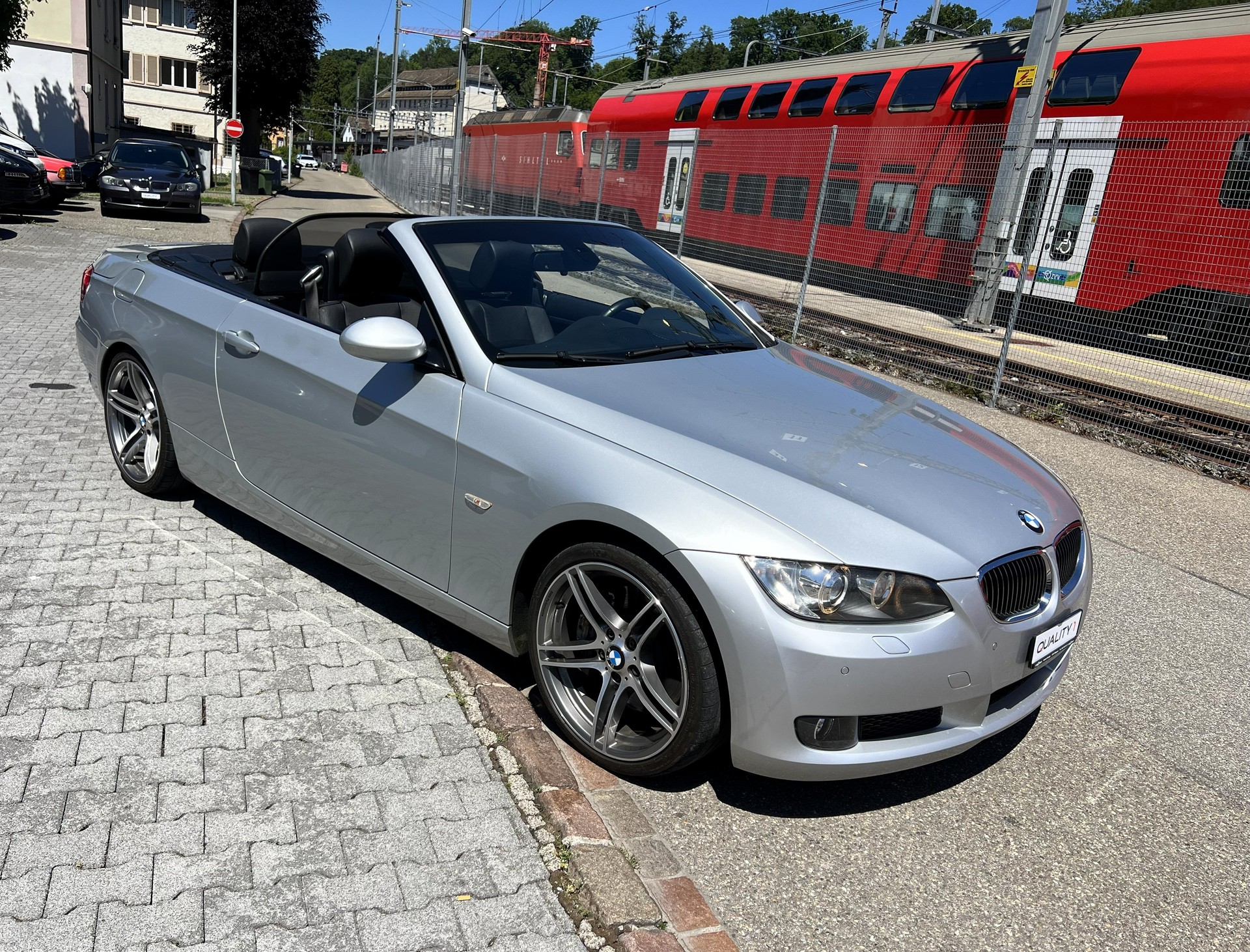 BMW 330i Cabriolet Steptronic-image-6