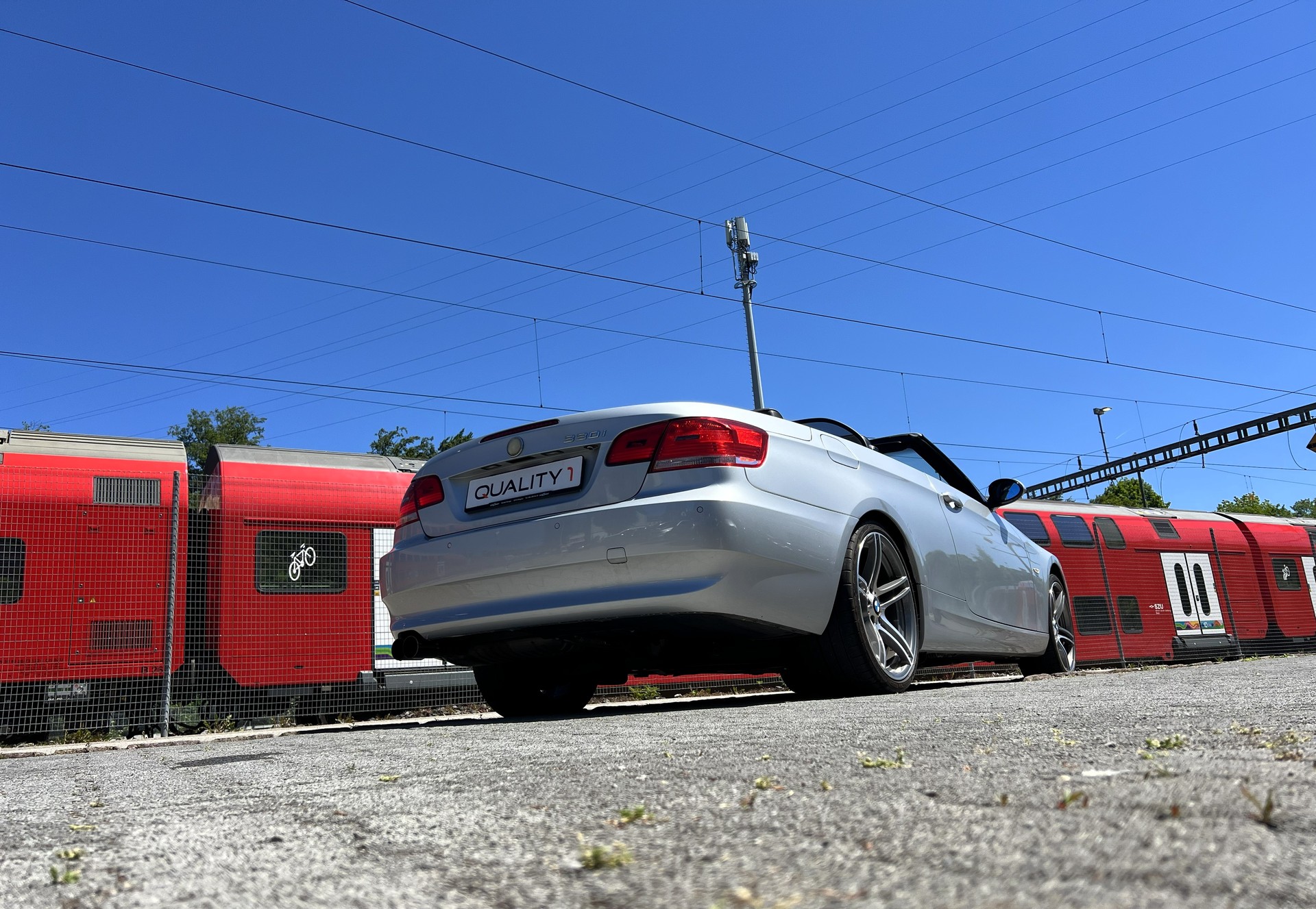 BMW 330i Cabriolet Steptronic-image-10