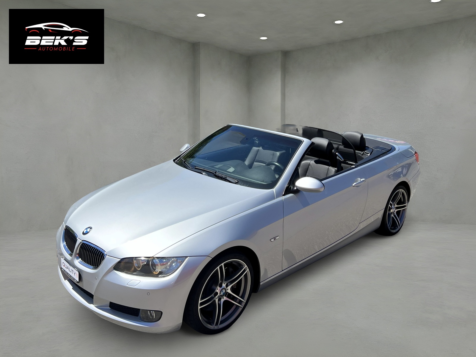 BMW 330i Cabriolet Steptronic-image-11