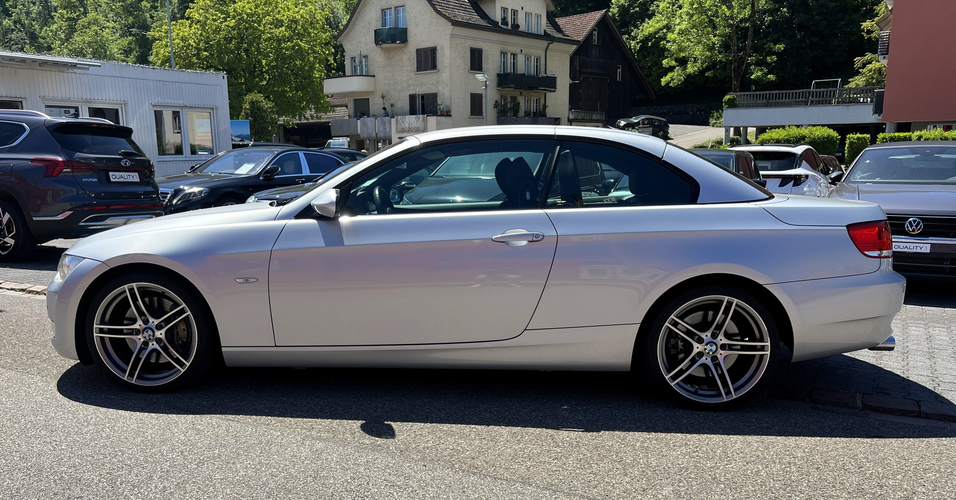 BMW 330i Cabriolet Steptronic-image-25