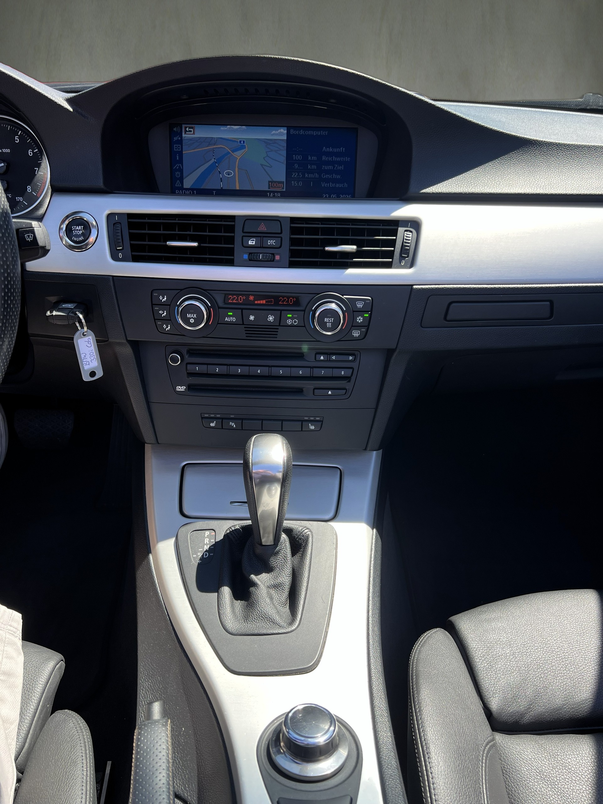 BMW 330i Cabriolet Steptronic-image-20