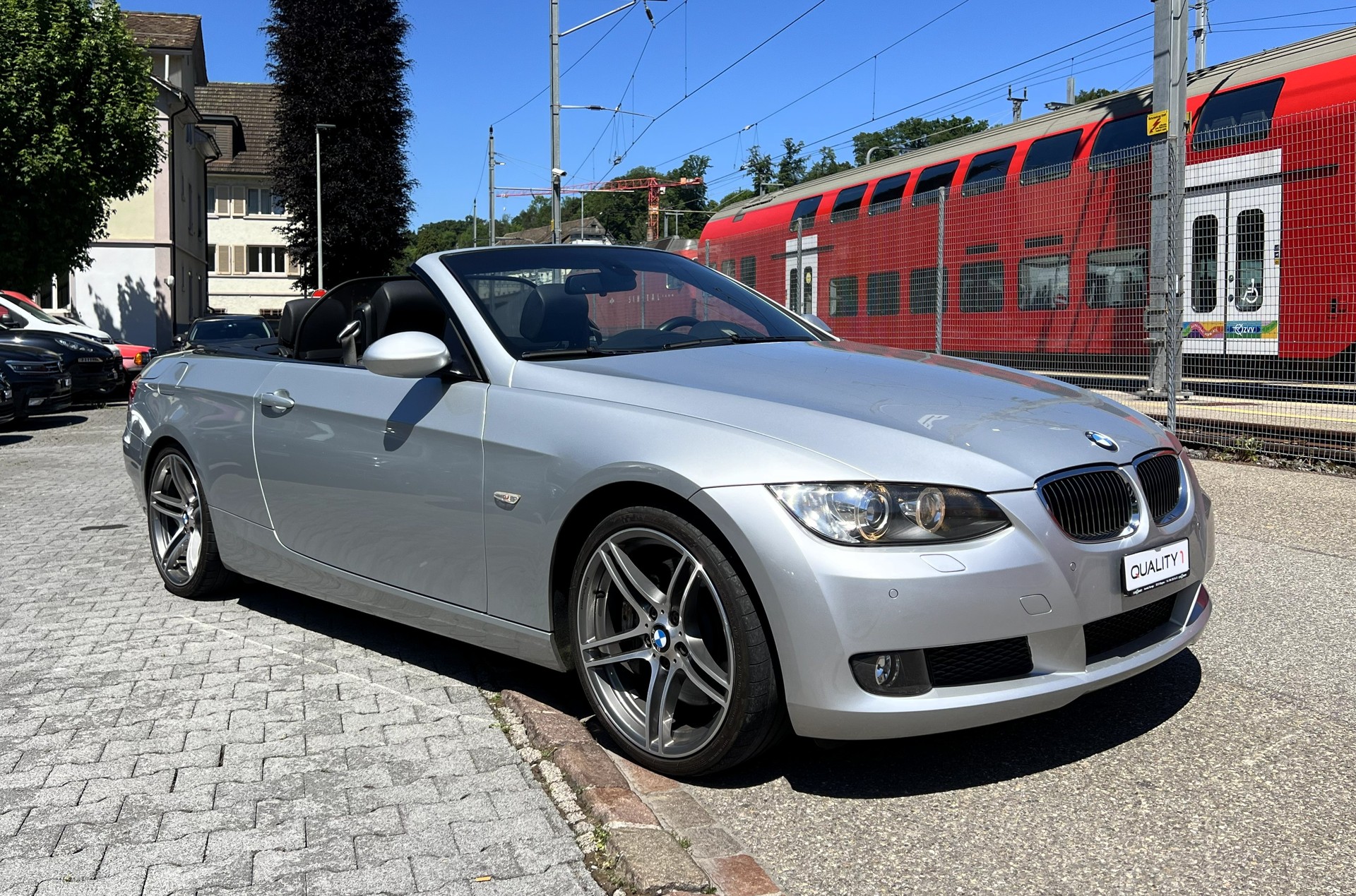 BMW 330i Cabriolet Steptronic-image-7