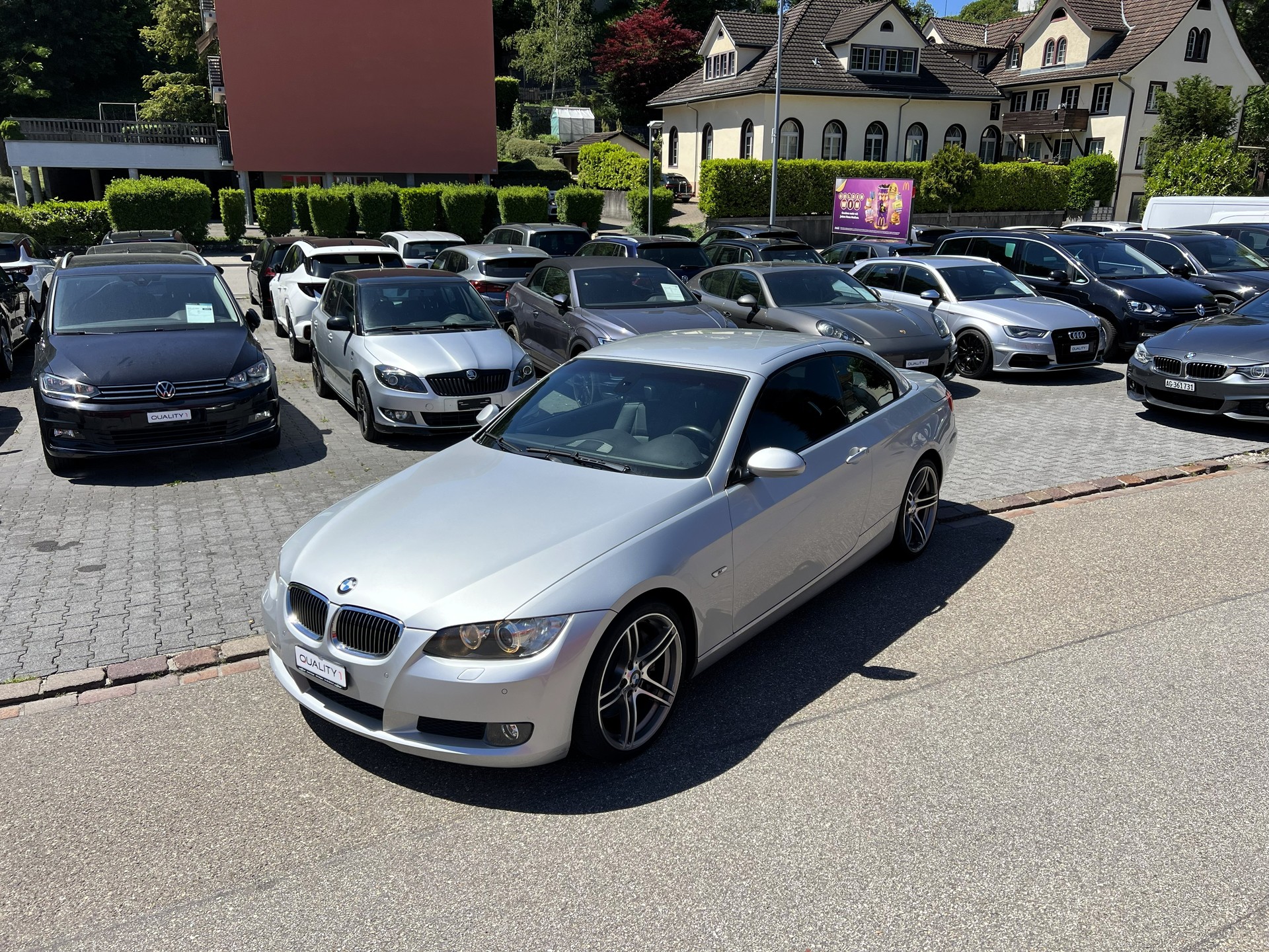 BMW 330i Cabriolet Steptronic-image-30