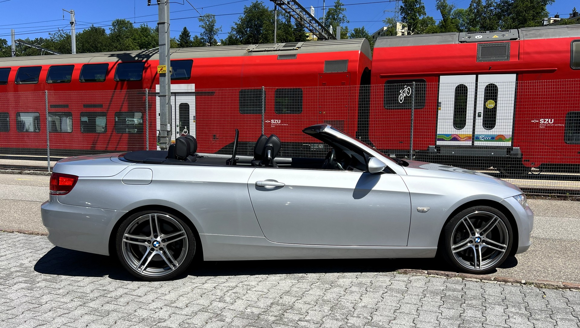 BMW 330i Cabriolet Steptronic-image-5