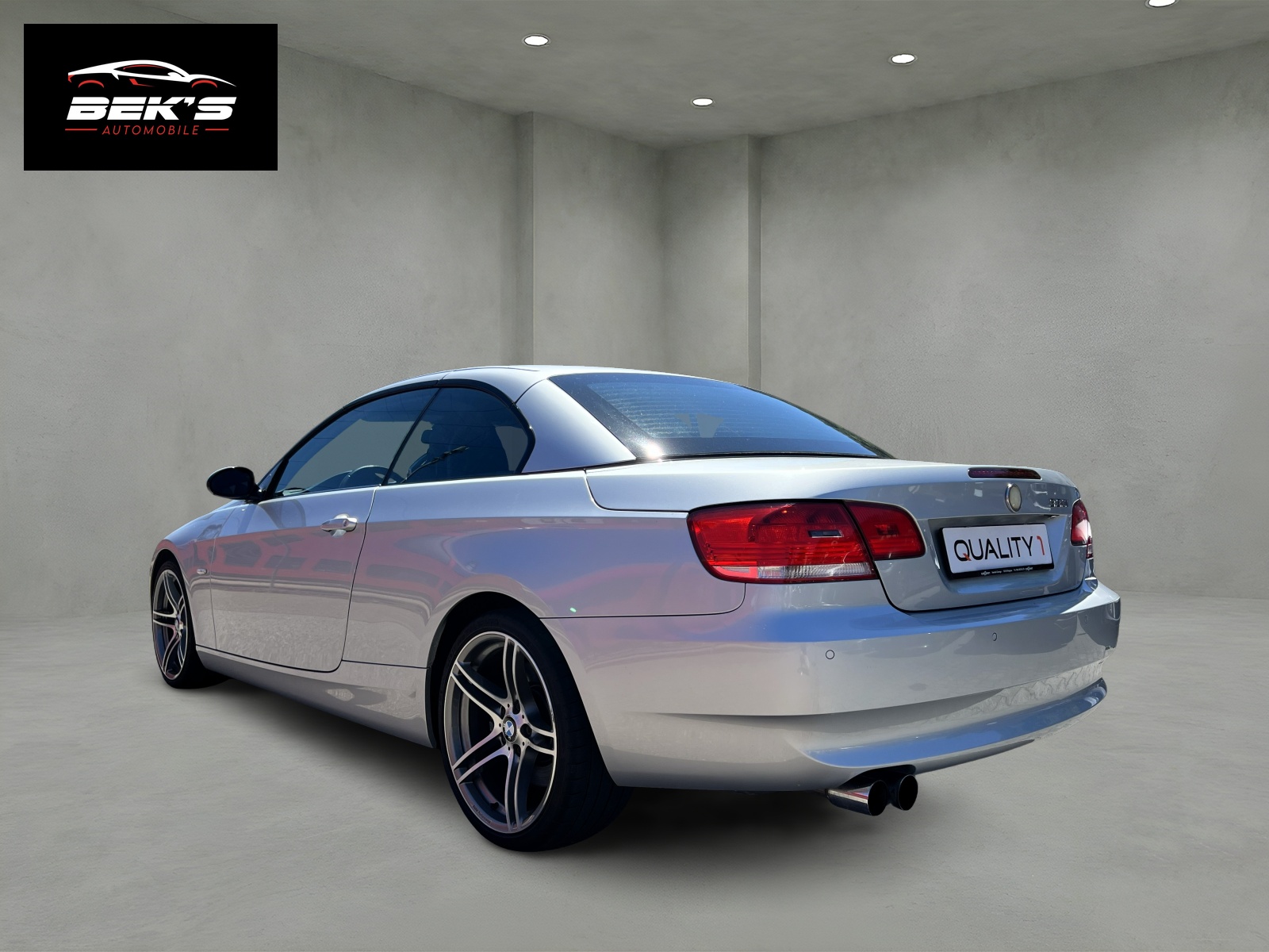 BMW 330i Cabriolet Steptronic-image-26