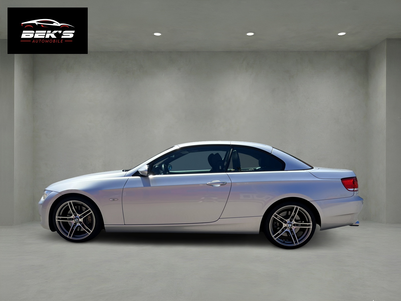 BMW 330i Cabriolet Steptronic-image-25