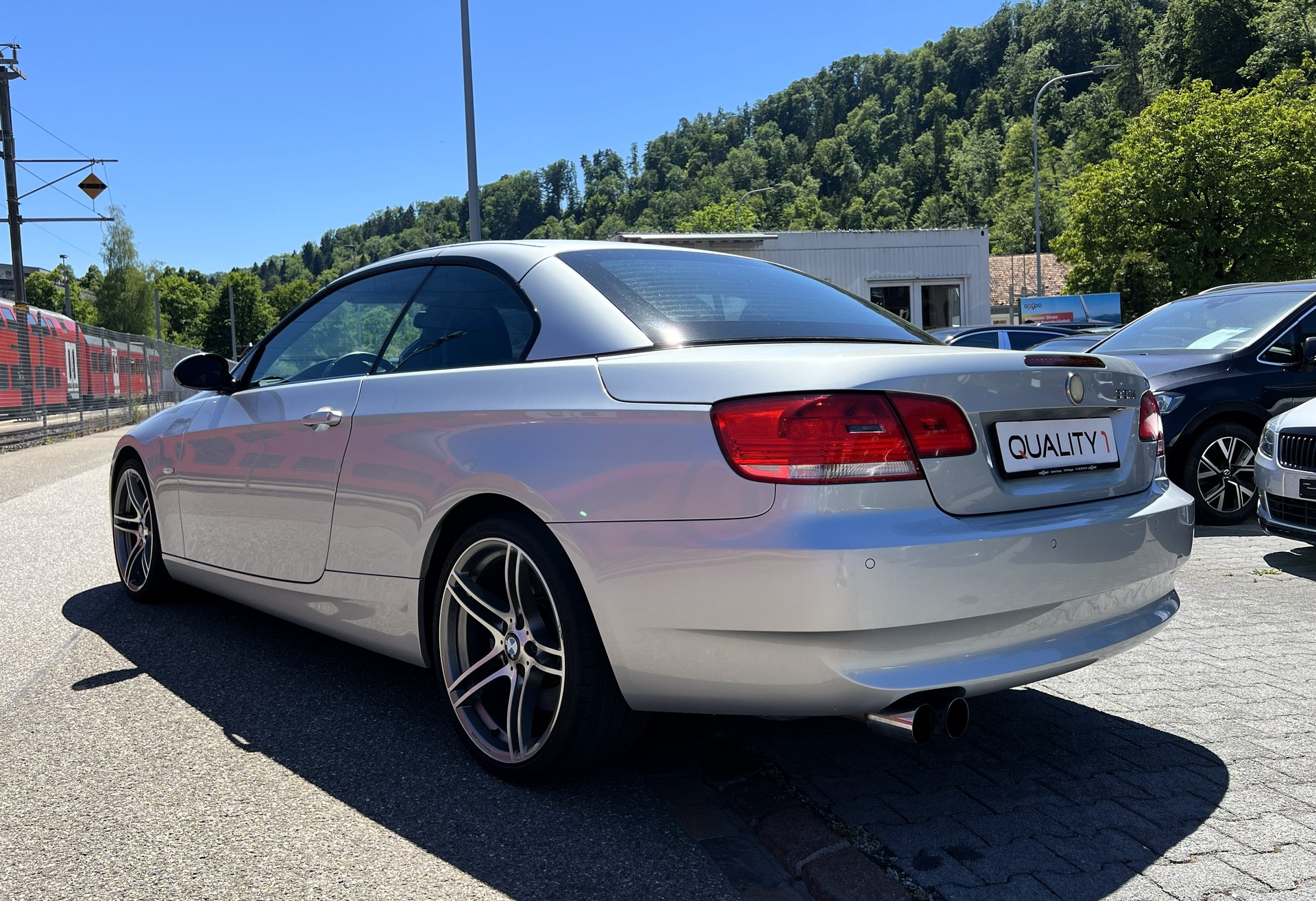 BMW 330i Cabriolet Steptronic-image-26
