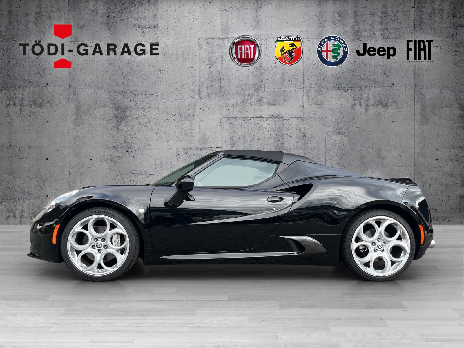 ALFA ROMEO 4C Spider 1750 TBi-image-2