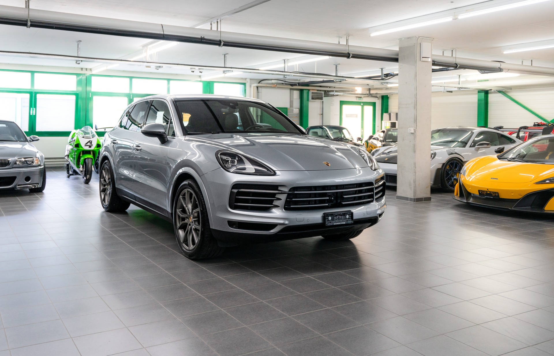 PORSCHE Cayenne S-image-2