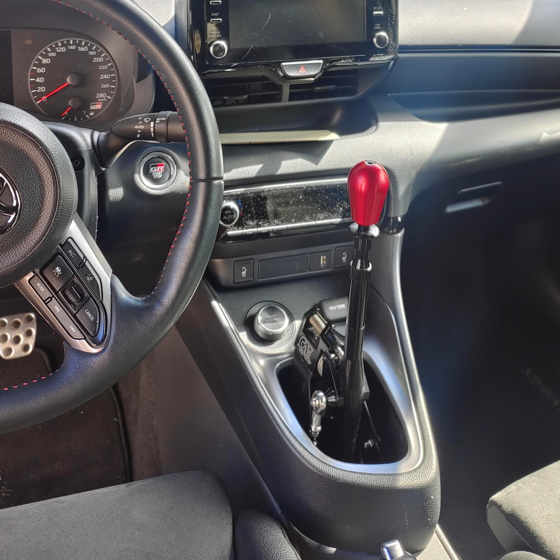 TOYOTA GR YARIS-image-3