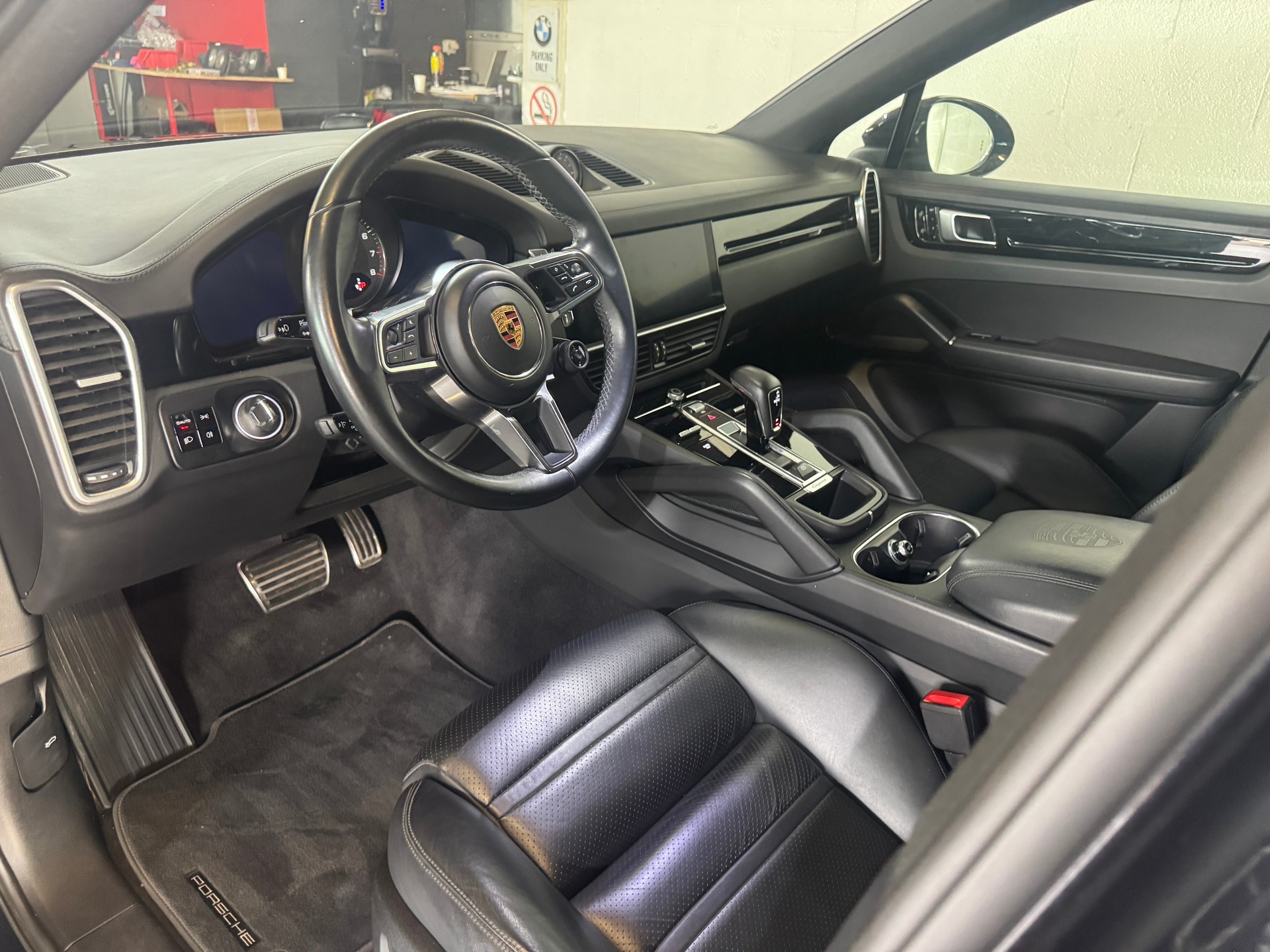 PORSCHE Cayenne S Coupé-image-4