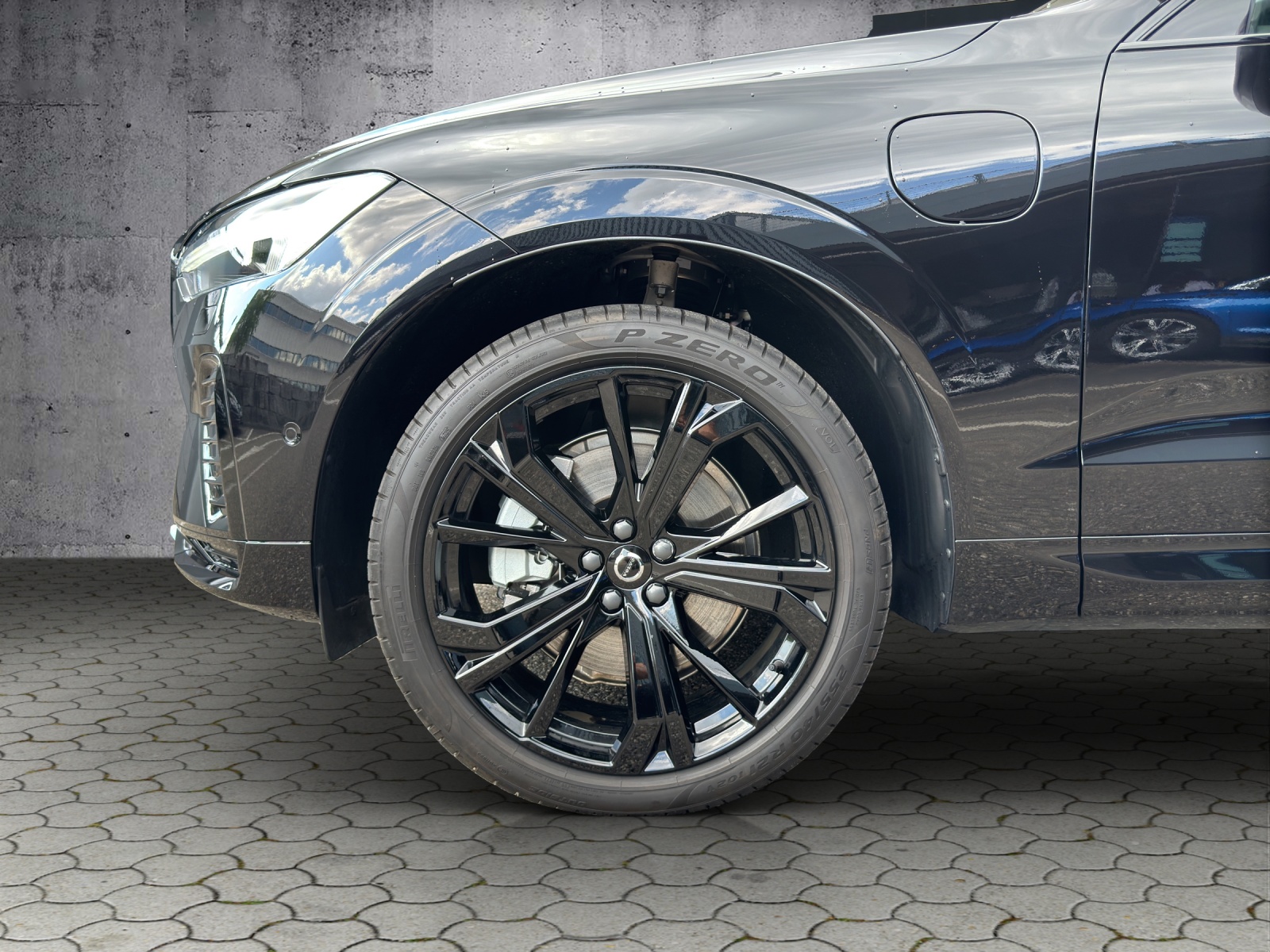 VOLVO XC60 T6 eAWD PluginHybrid Xcentric Geartronic-image-13
