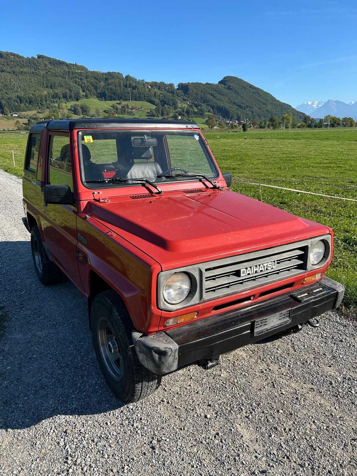 DAIHATSU Rocky 4x4 kurz/court F70-image-0