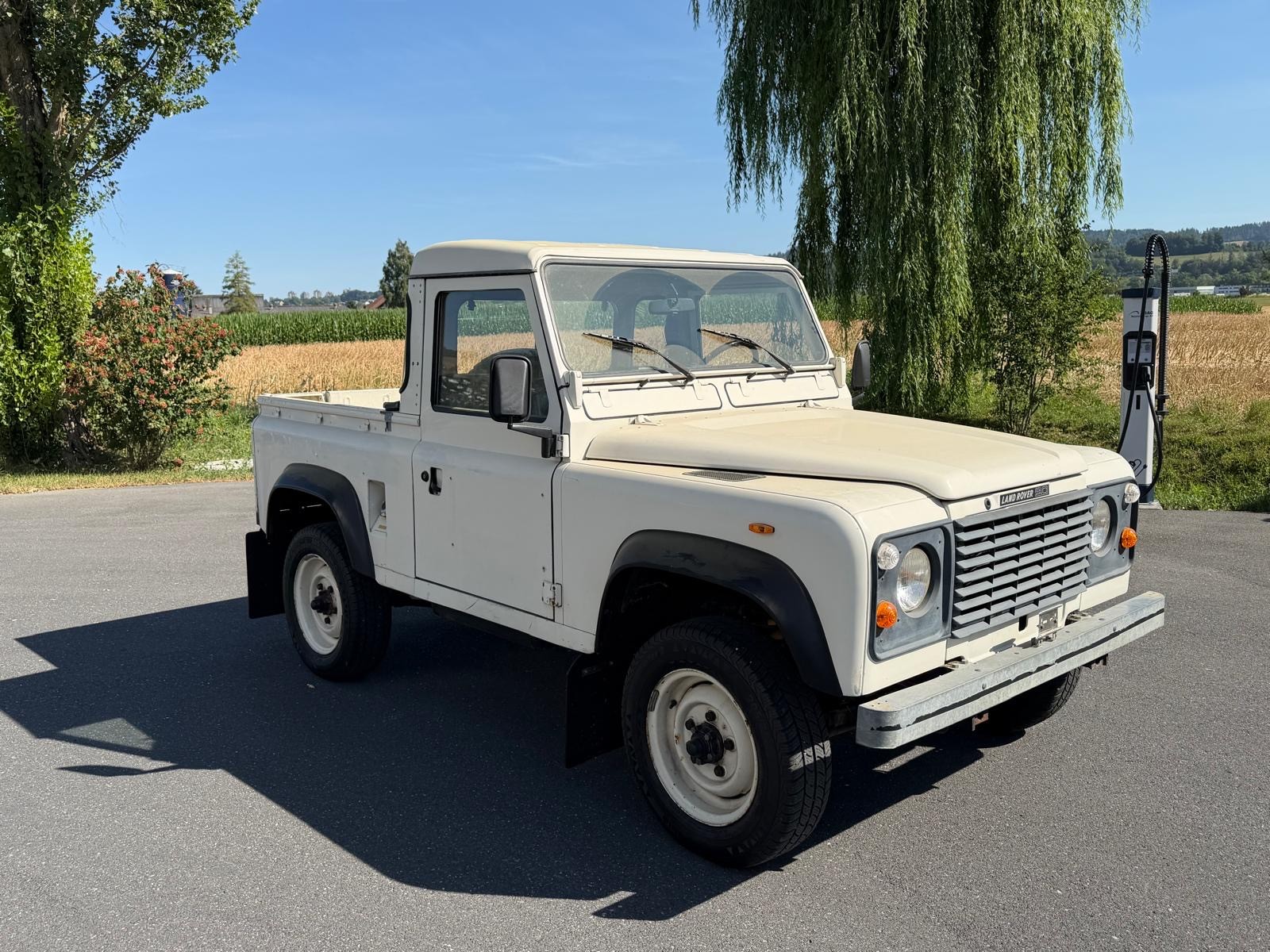 LAND ROVER 90-V8