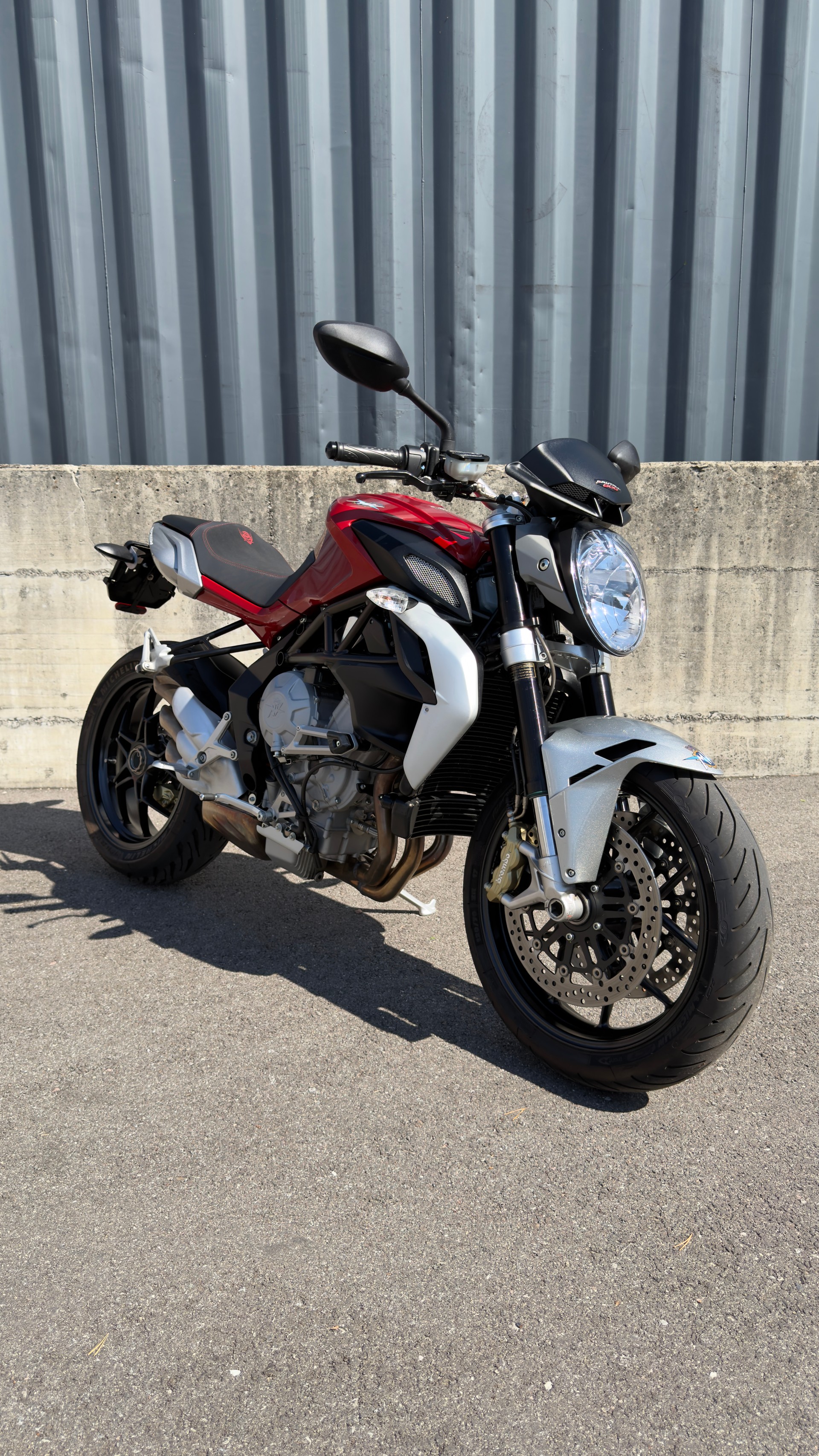 MV AGUSTA B3 Brutale 800