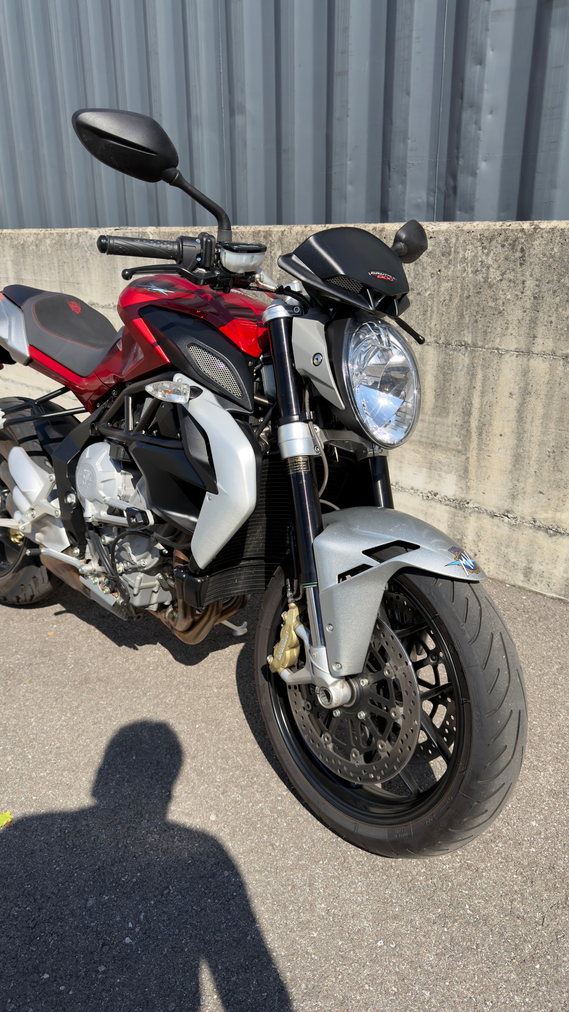MV AGUSTA B3 Brutale 800-showroom-element-3