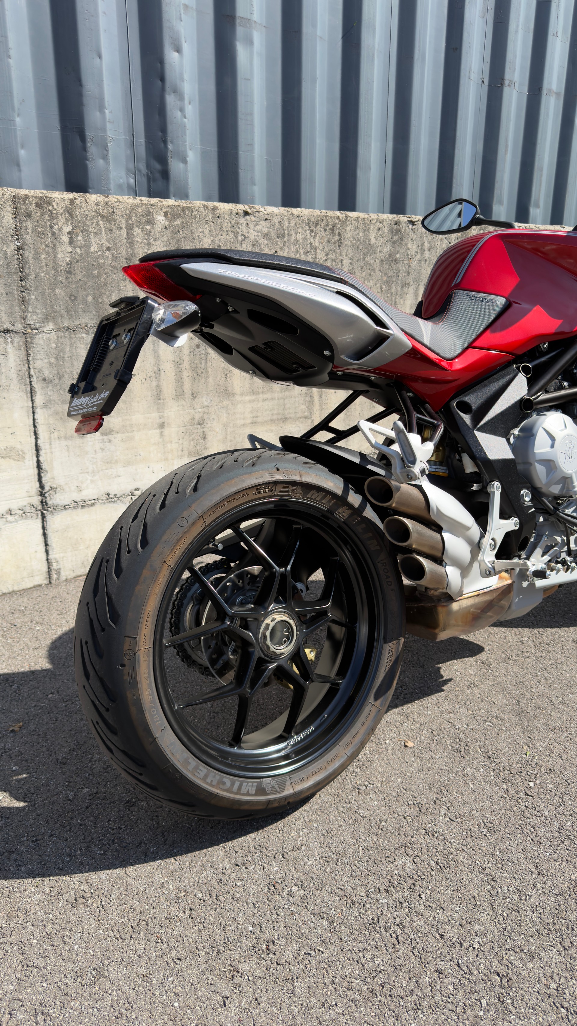 MV AGUSTA B3 Brutale 800-image-7