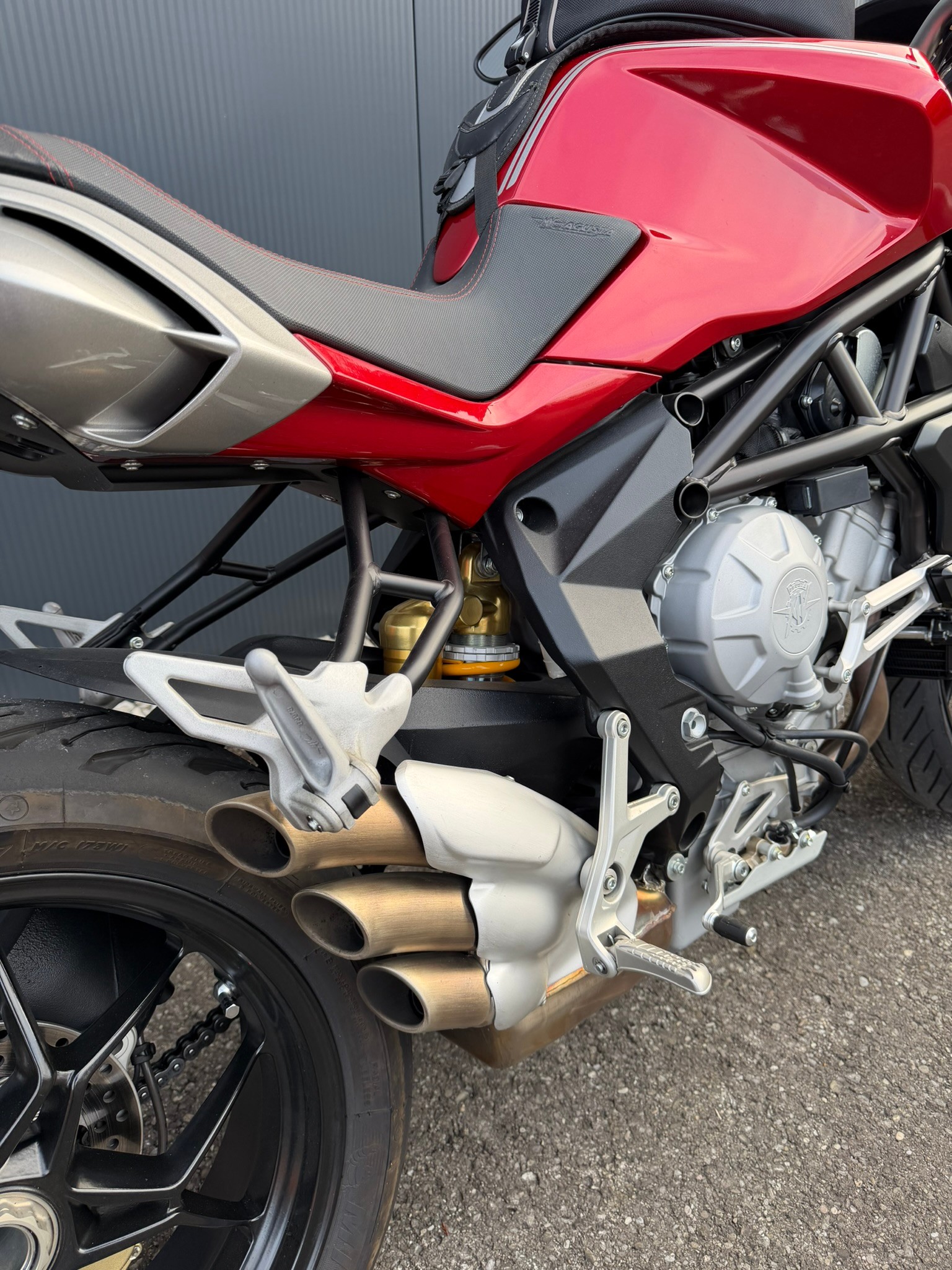 MV AGUSTA B3 Brutale 800-image-5
